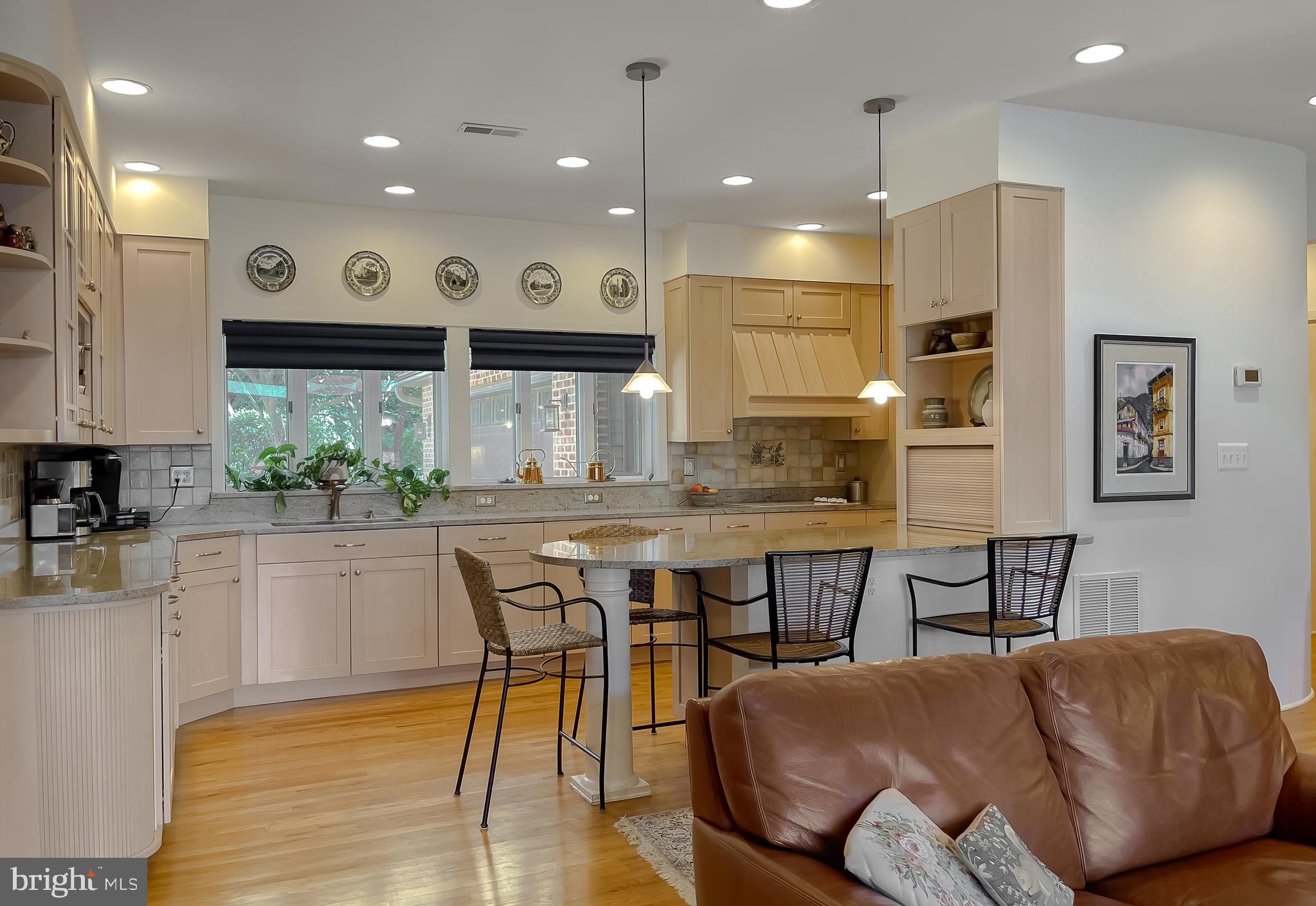 DRUM POINT - Residential