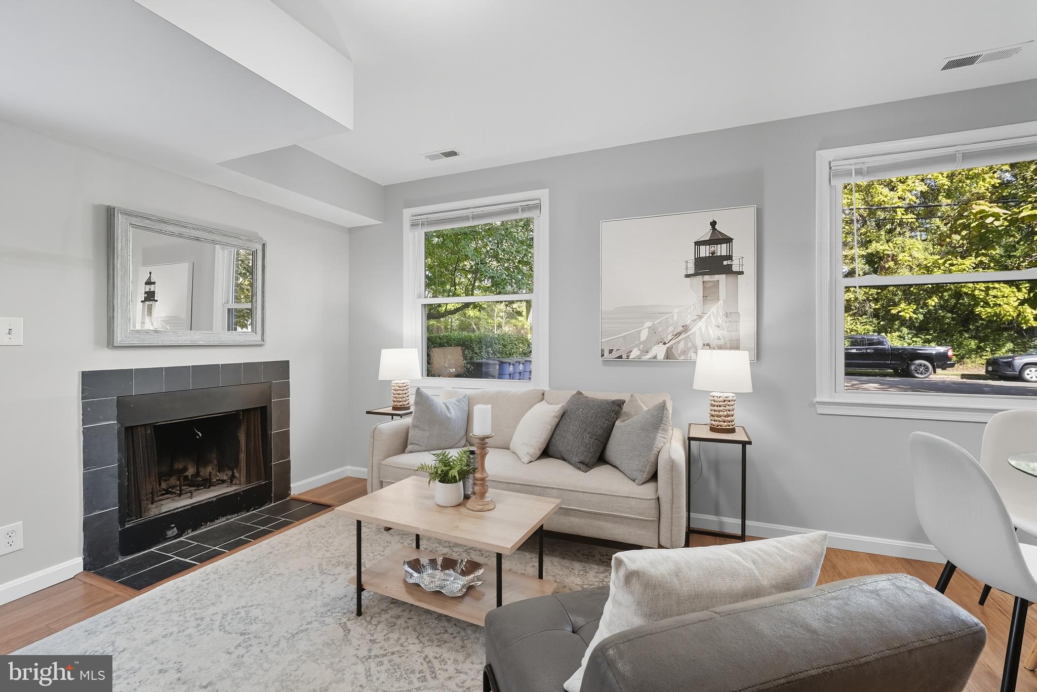 4812 FAIRFAX DRIVE
