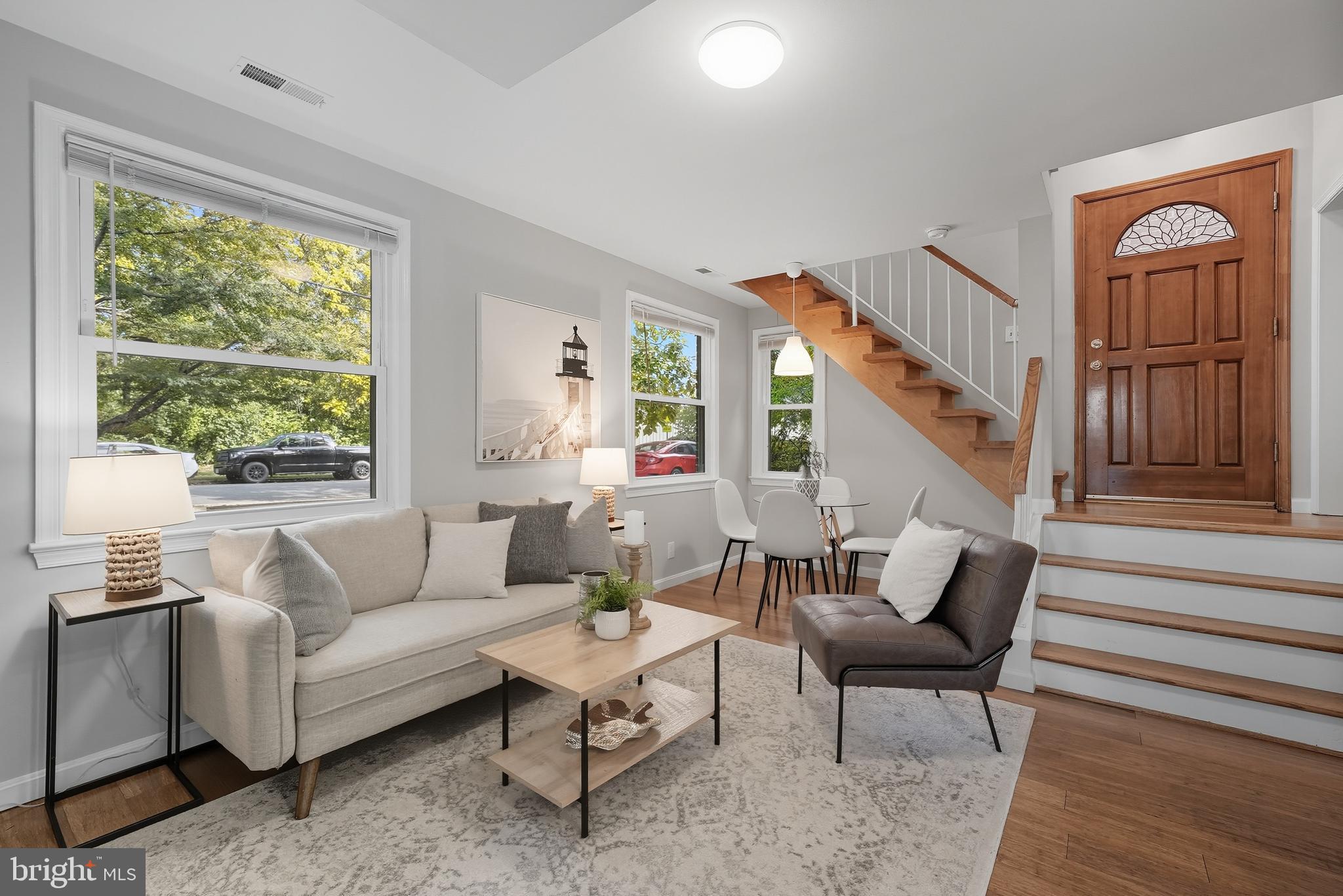 4812 FAIRFAX DRIVE