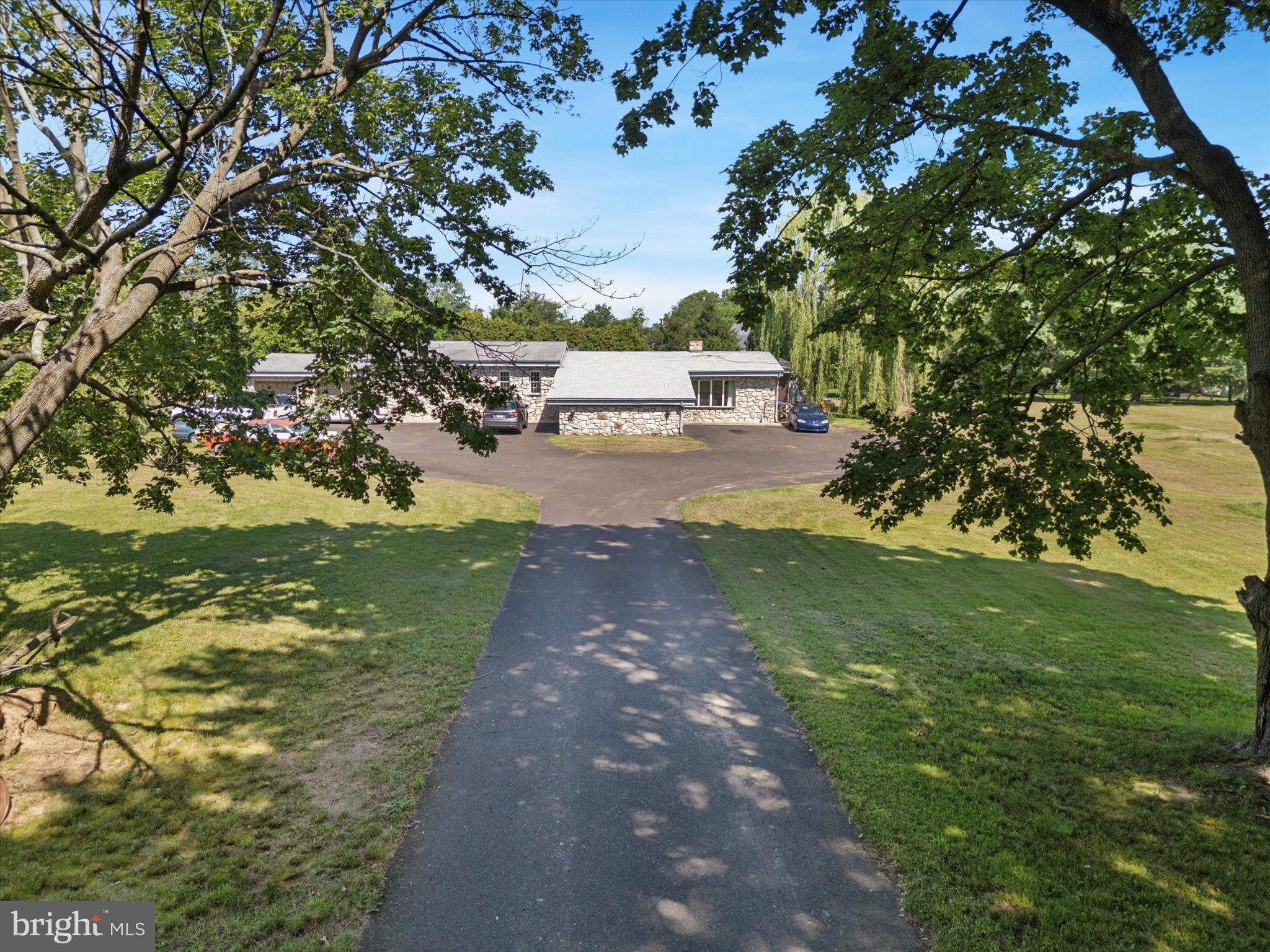WEIR FARM - Residential