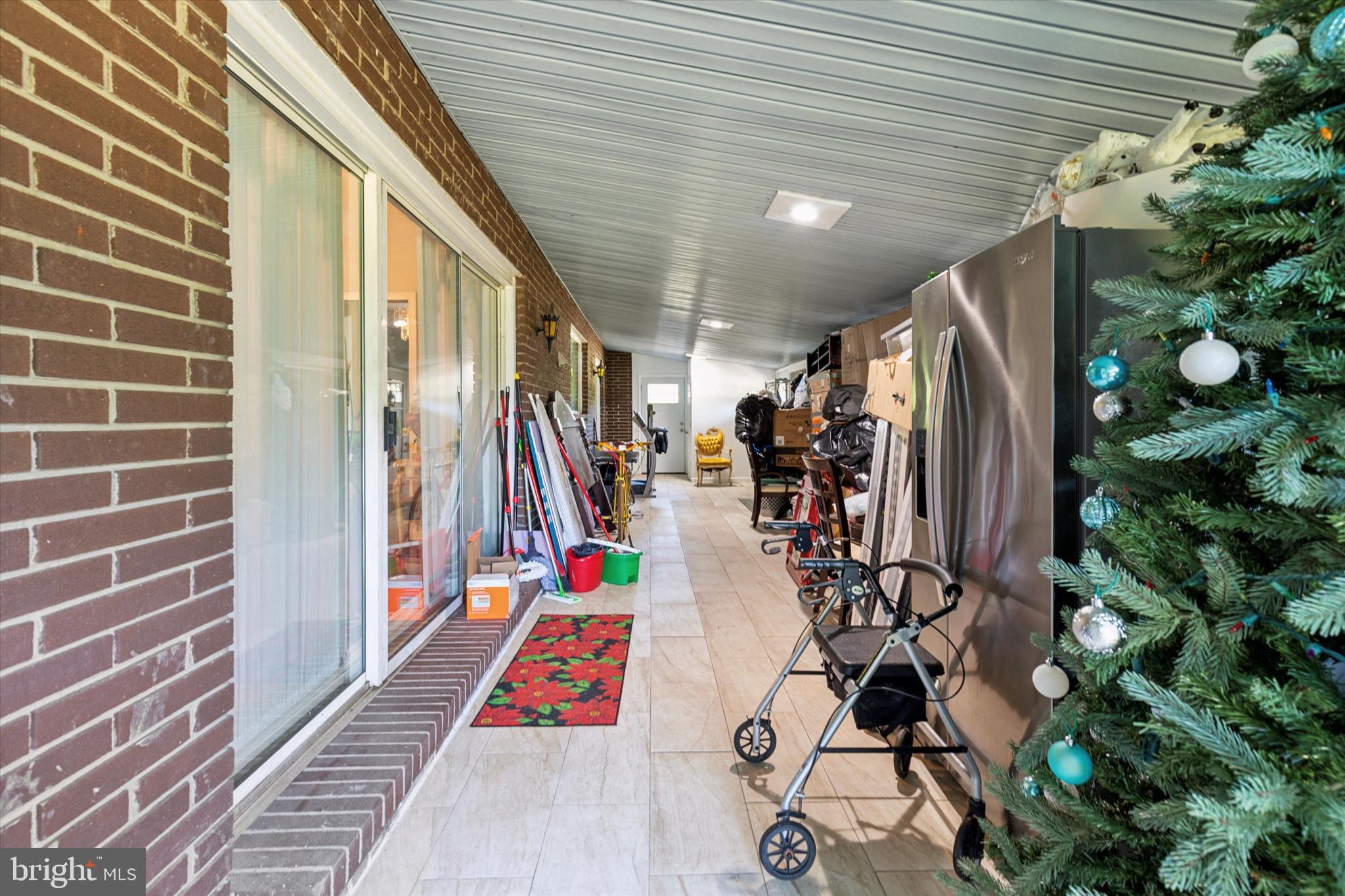 WEIR FARM - Residential