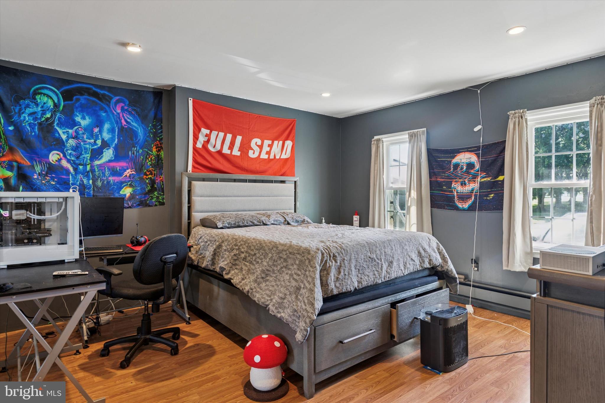 WEIR FARM - Residential