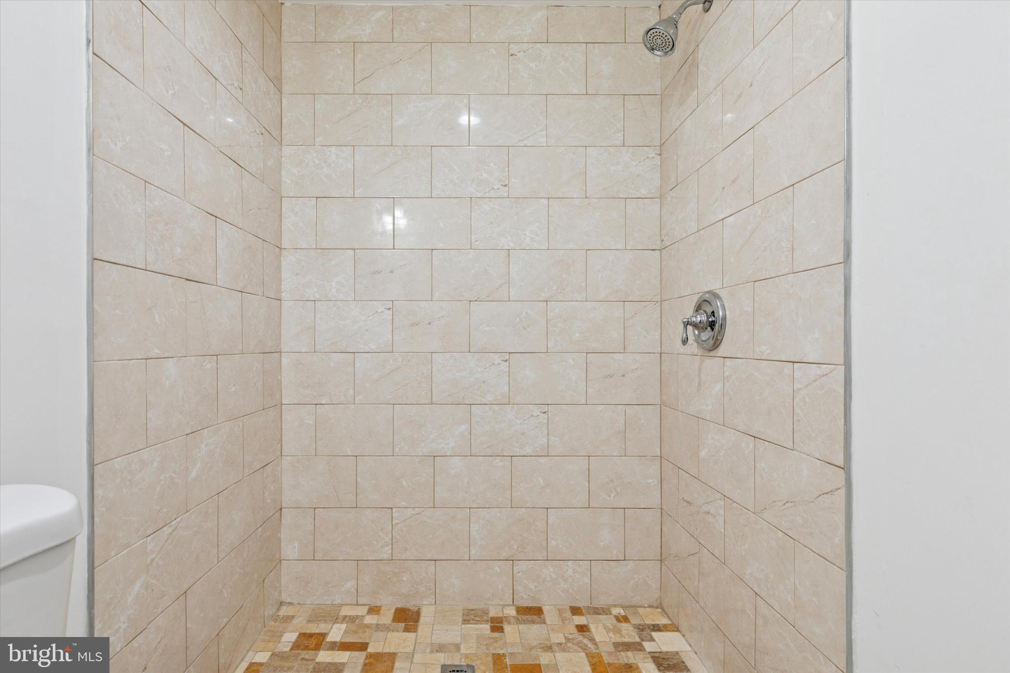 WEIR FARM - Residential