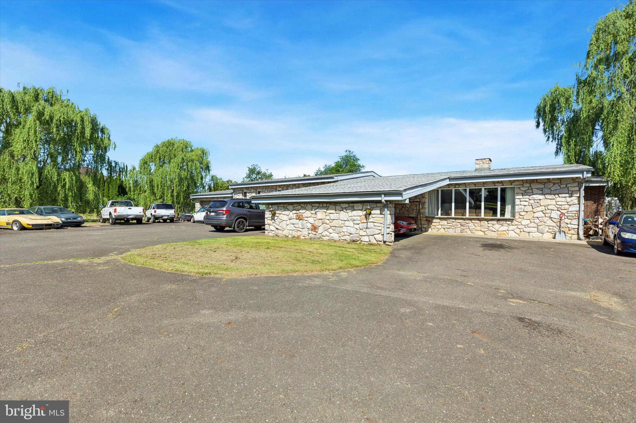 WEIR FARM - Residential