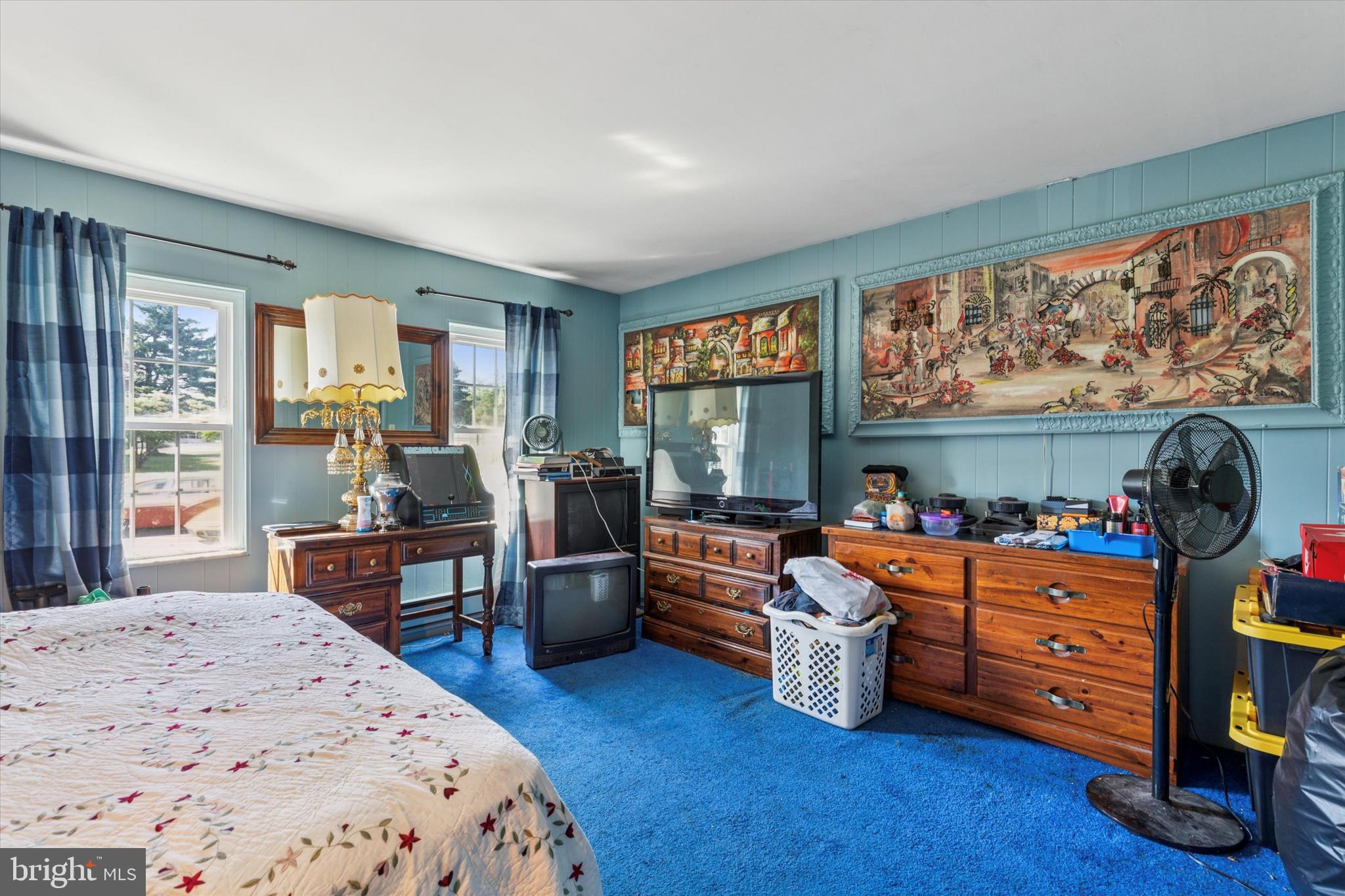 WEIR FARM - Residential