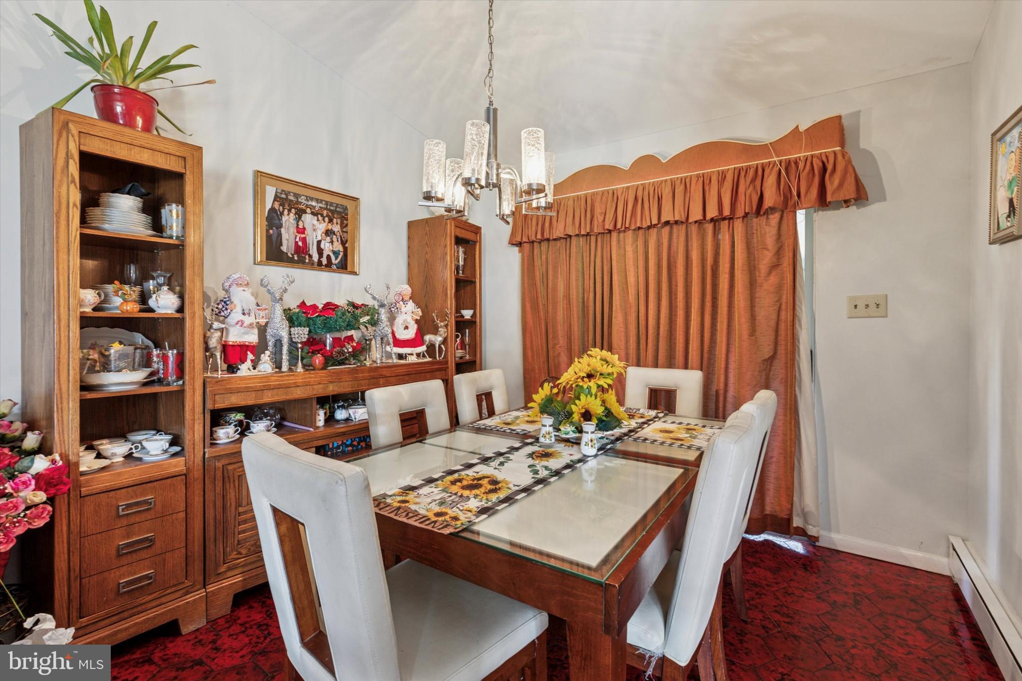 WEIR FARM - Residential