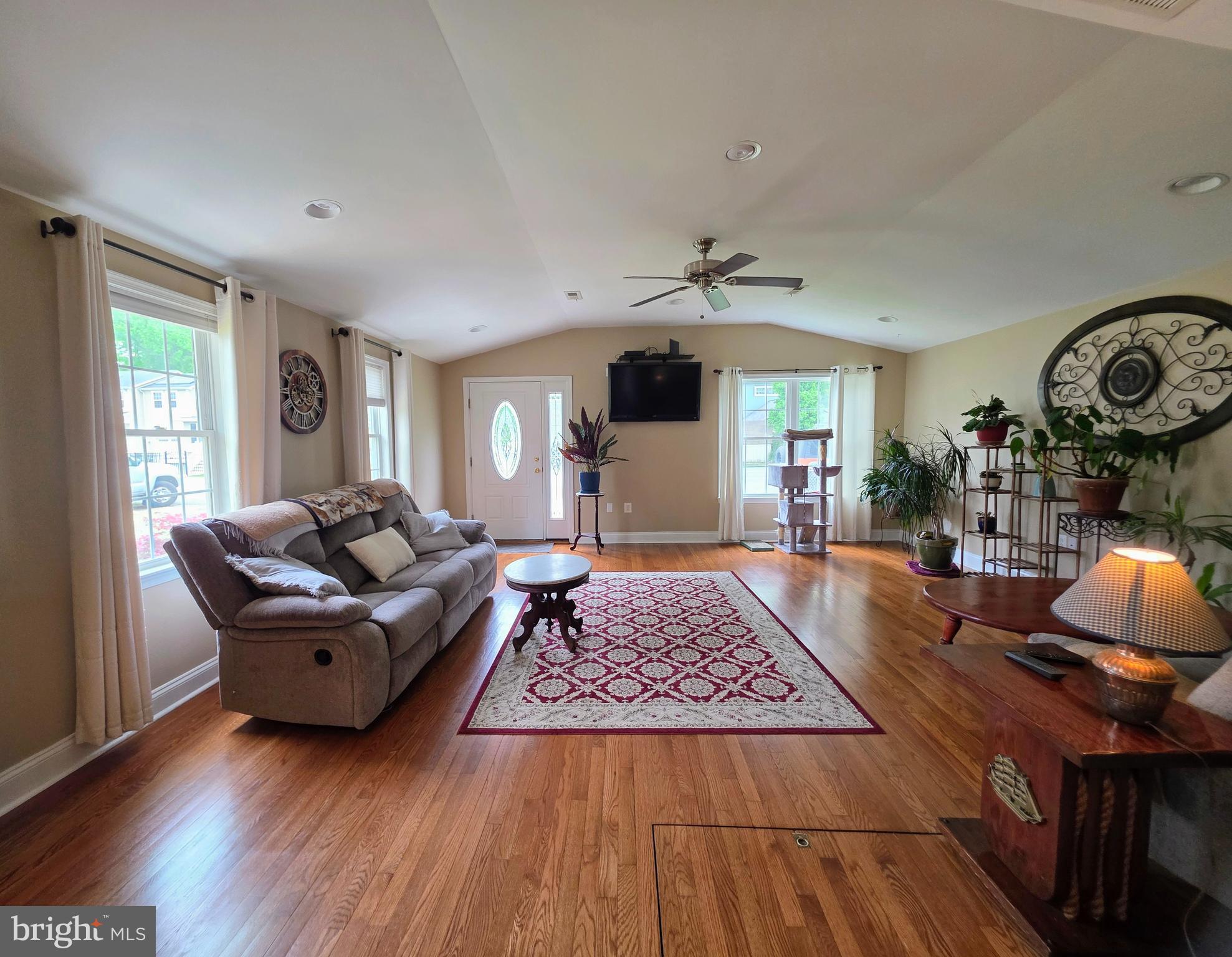 NORTH CHESAPEAKE BEACH - Residential