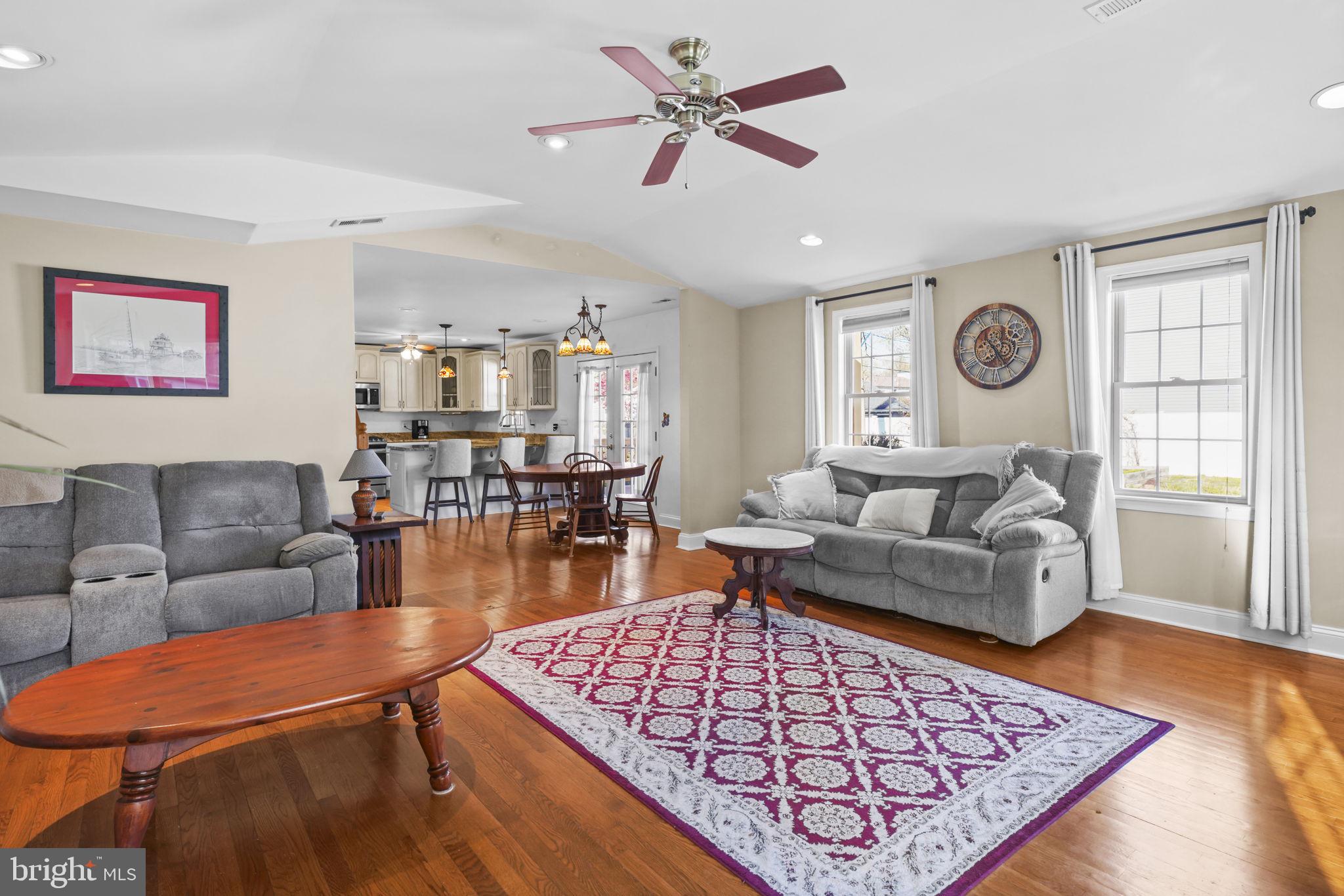 NORTH CHESAPEAKE BEACH - Residential