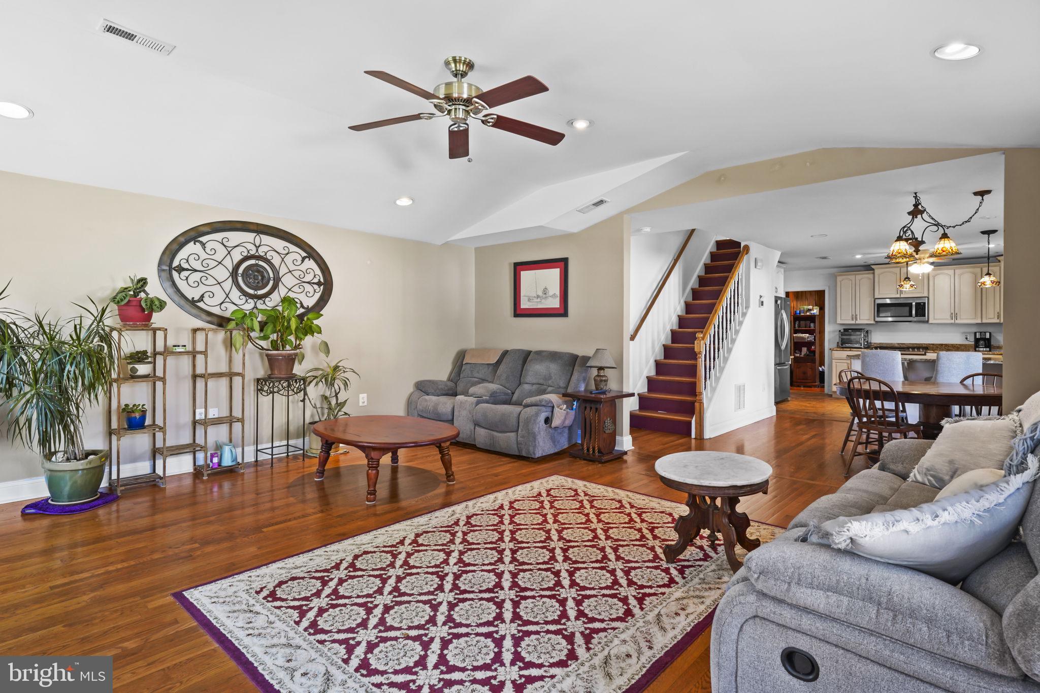 NORTH CHESAPEAKE BEACH - Residential