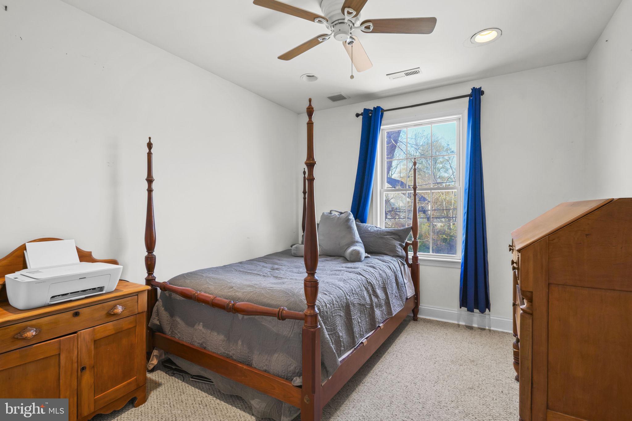 NORTH CHESAPEAKE BEACH - Residential