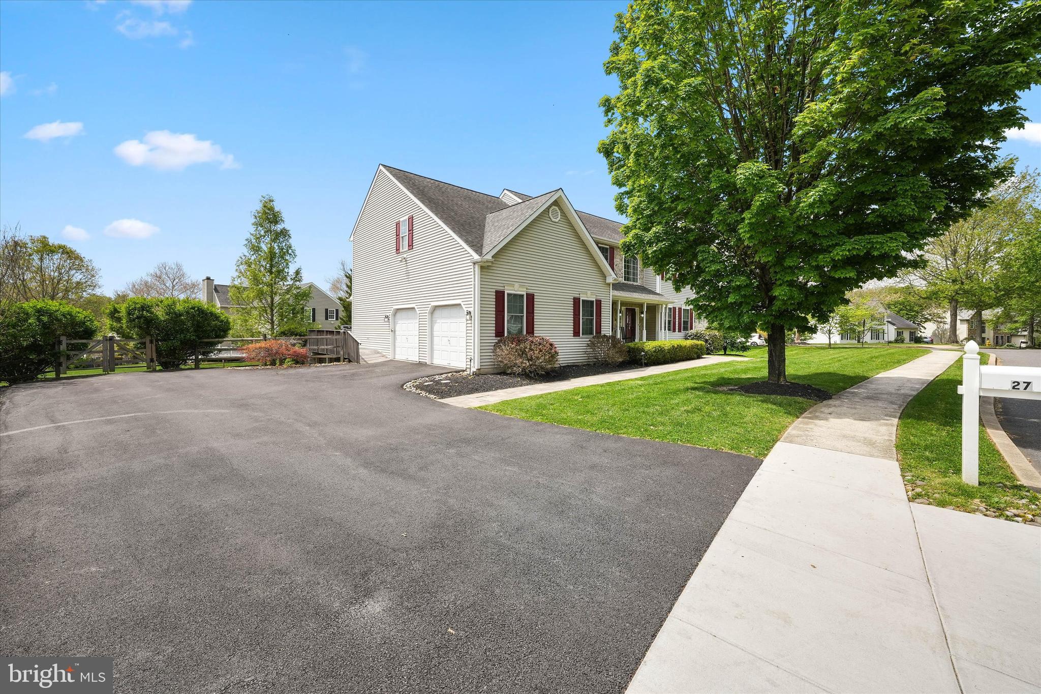 MENDENHALL AT TWIN - Residential