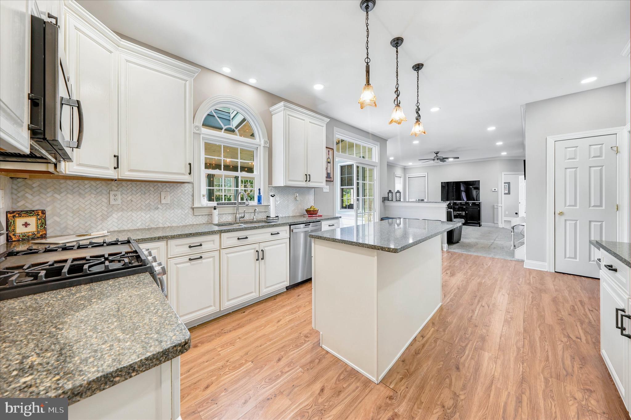 MENDENHALL AT TWIN - Residential