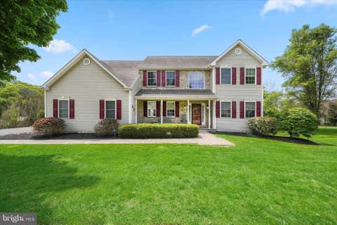 Homes For Sale - 27 Twin Creeks Drive<br/> THORNTON, PA 19373