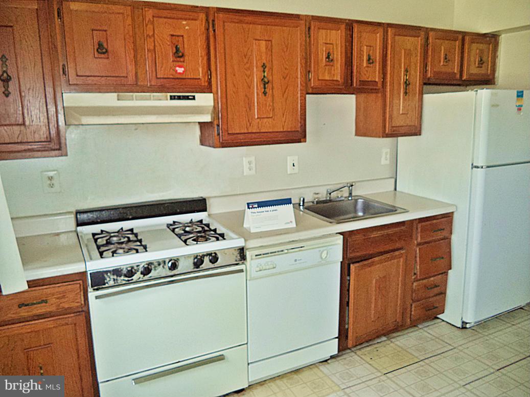 VILLAGE OF OAKLAND MILLS - Residential