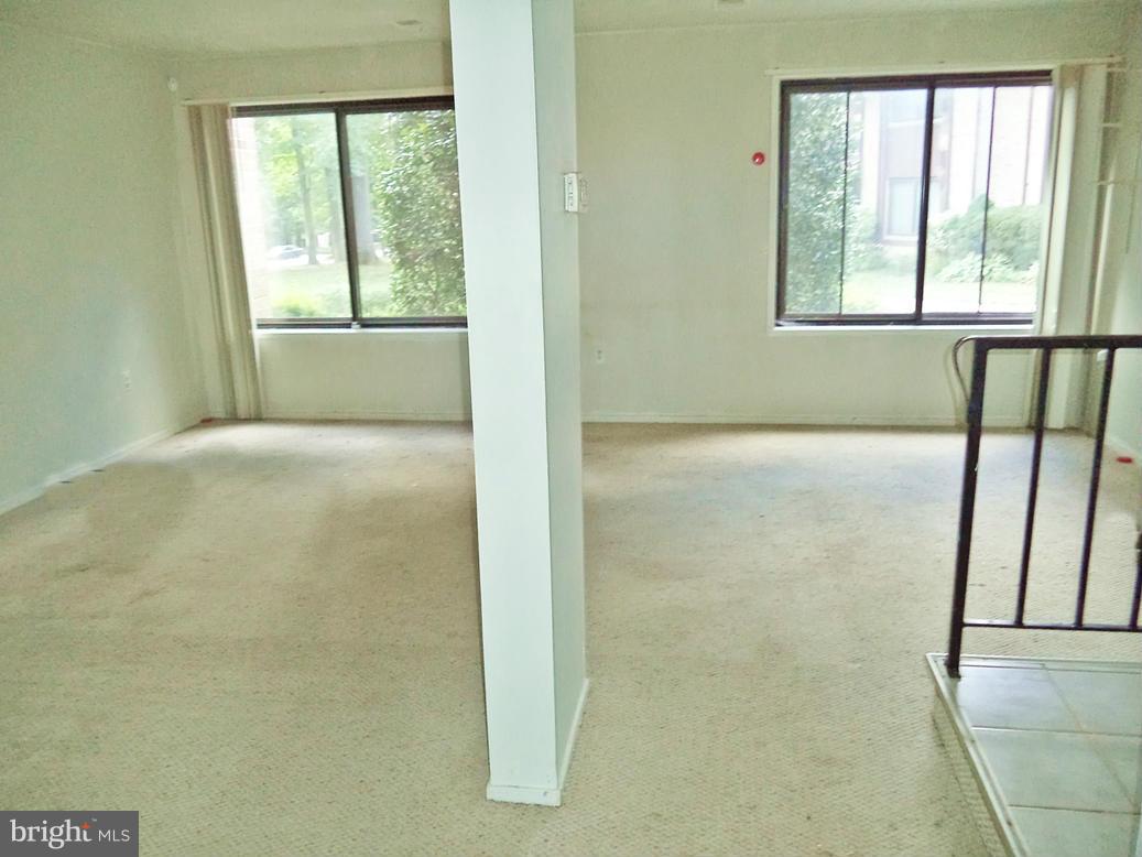 VILLAGE OF OAKLAND MILLS - Residential