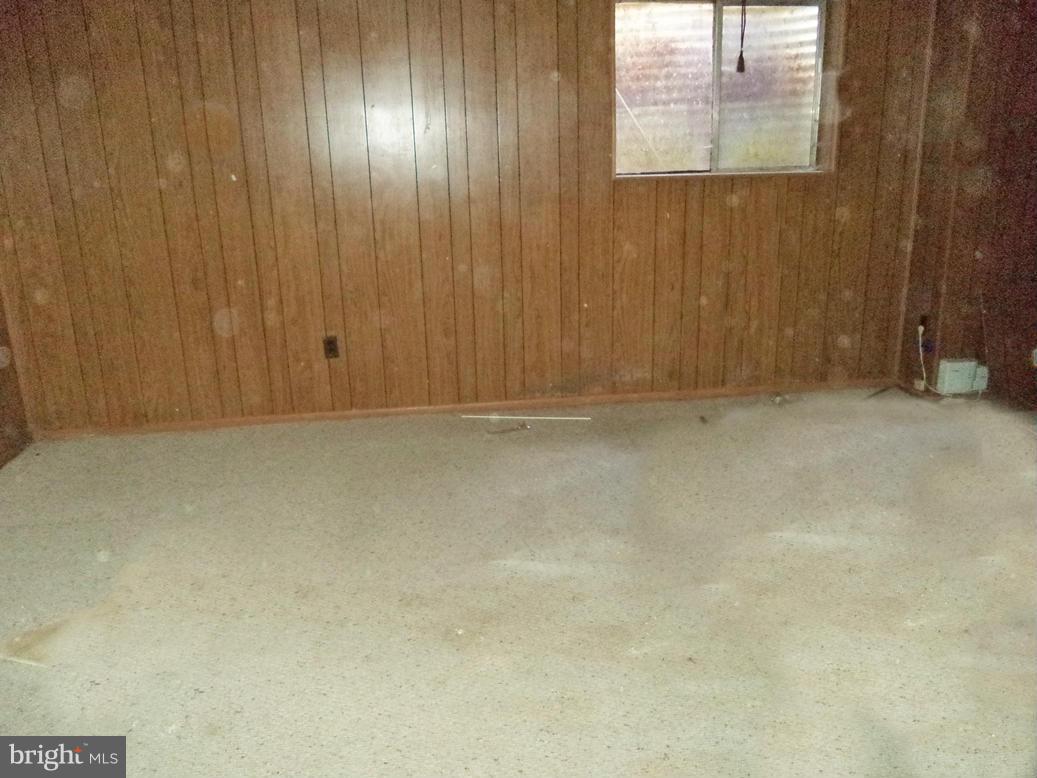 VILLAGE OF OAKLAND MILLS - Residential