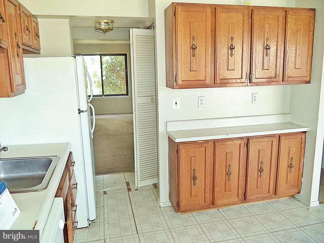 VILLAGE OF OAKLAND MILLS - Residential