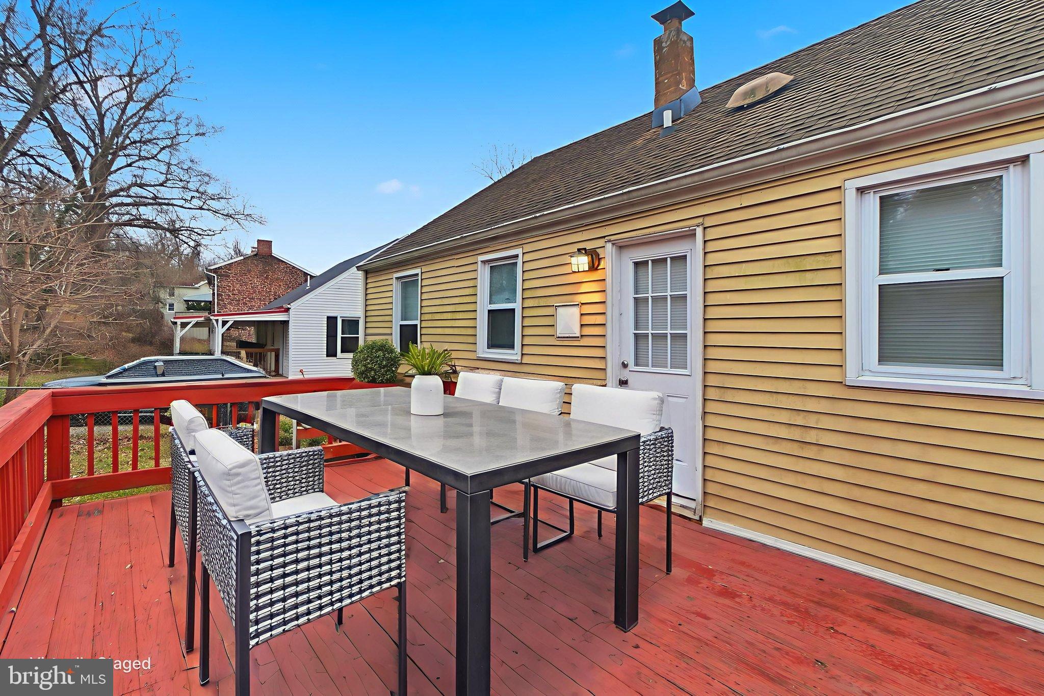 WINDSOR TERRACE - Residential