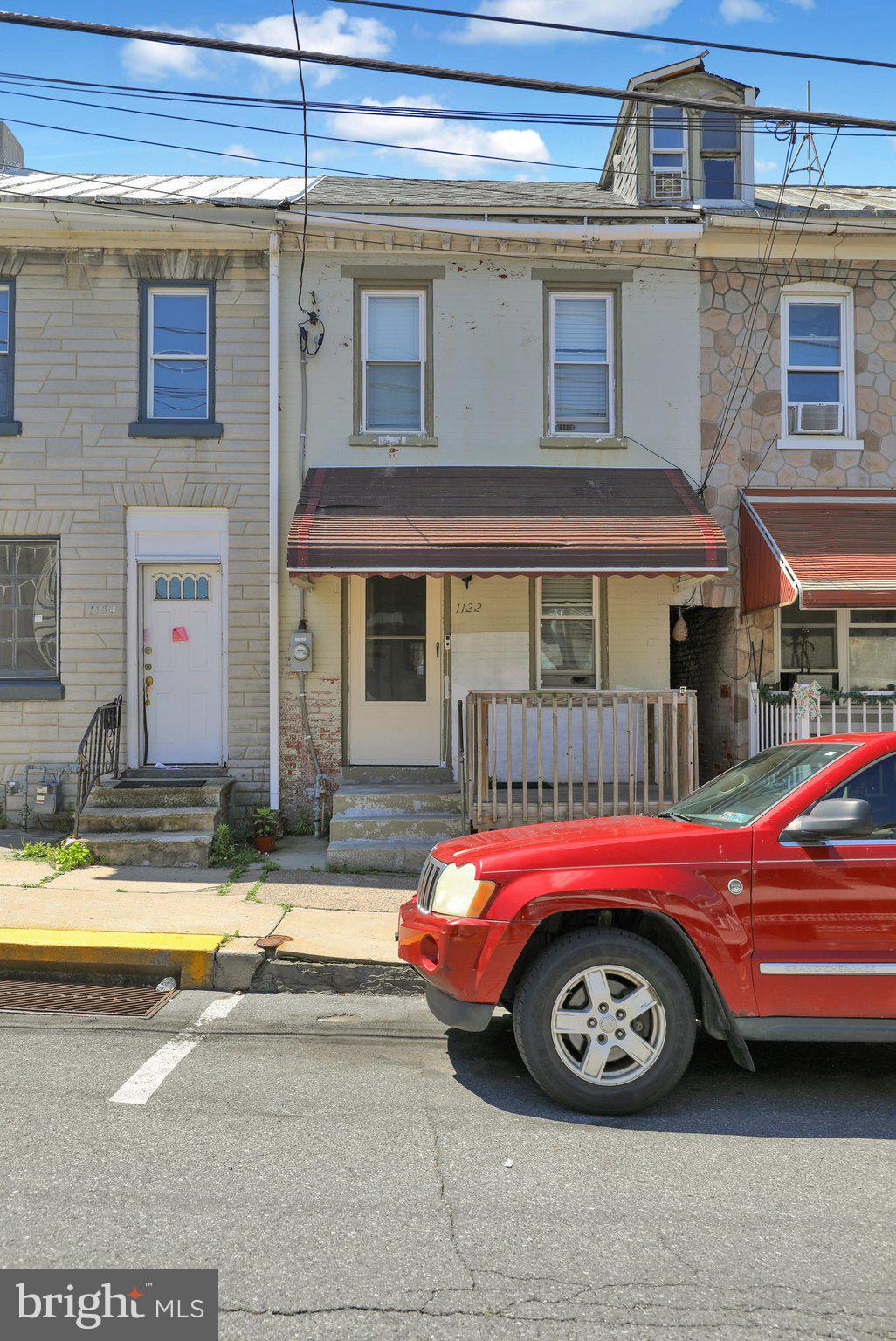 1122 BUTTONWOOD STREET