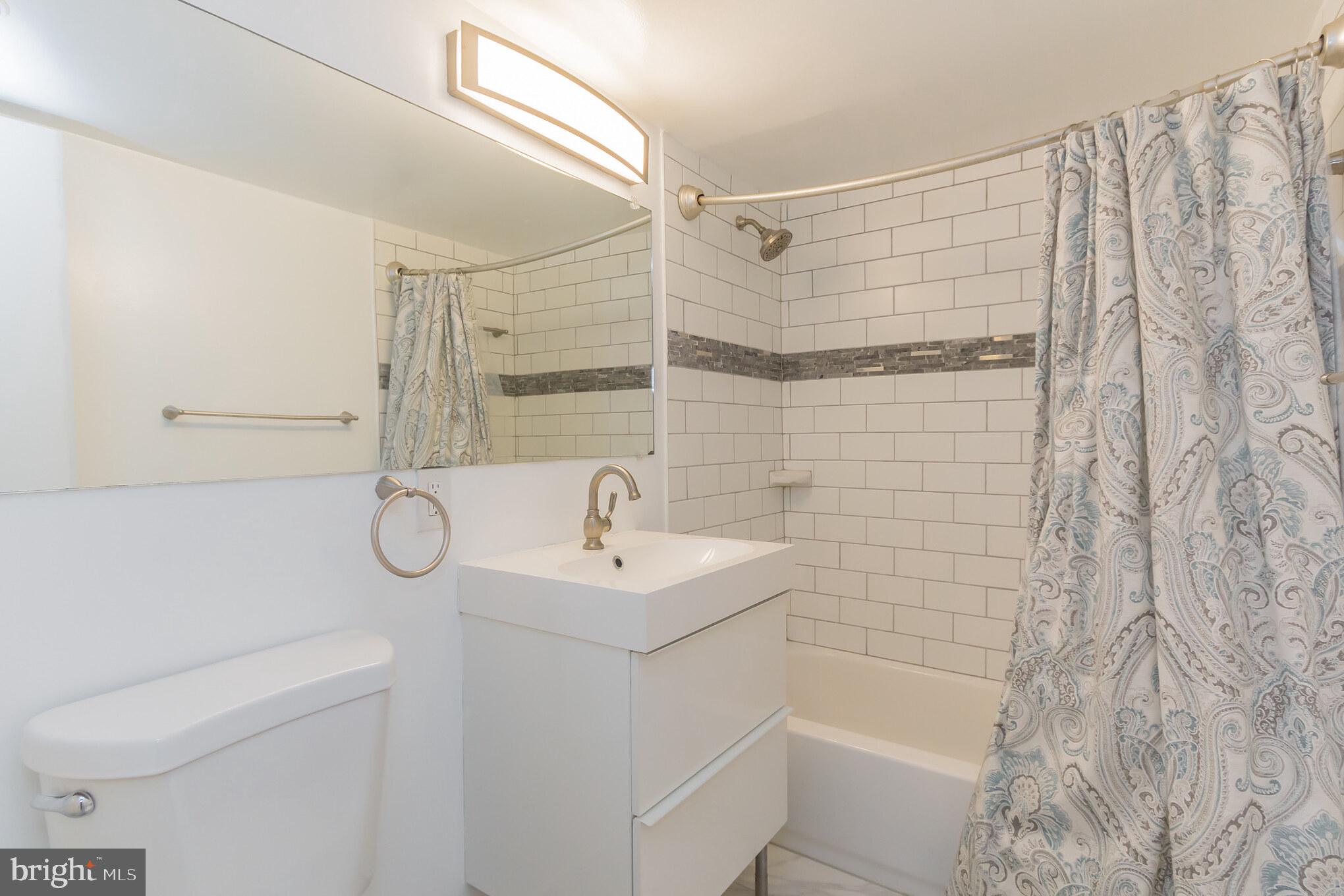 SPRING LAKE - Residential Lease