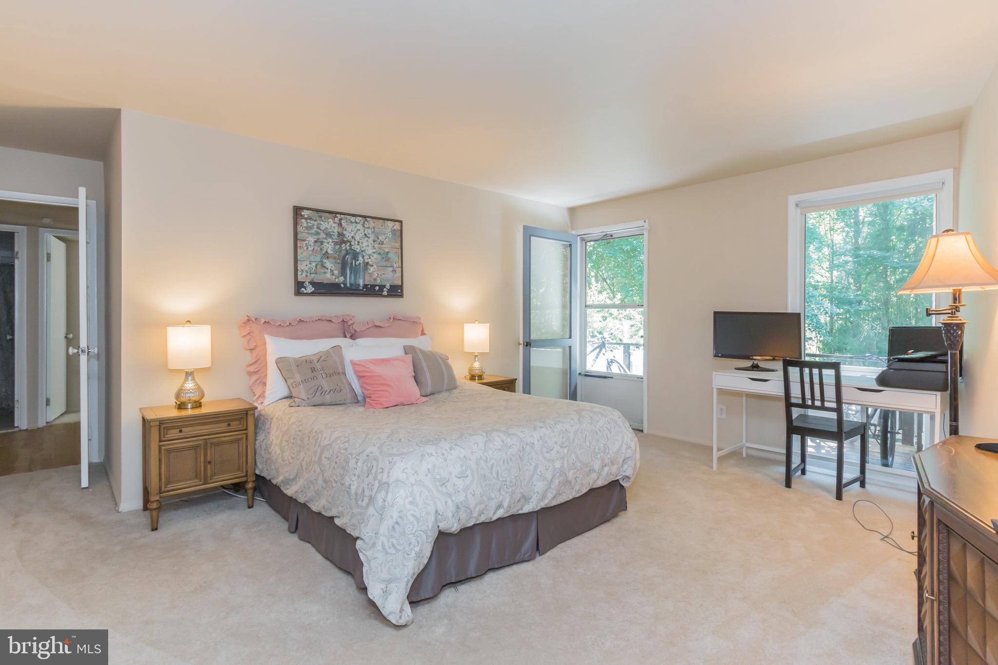 SPRING LAKE - Residential Lease