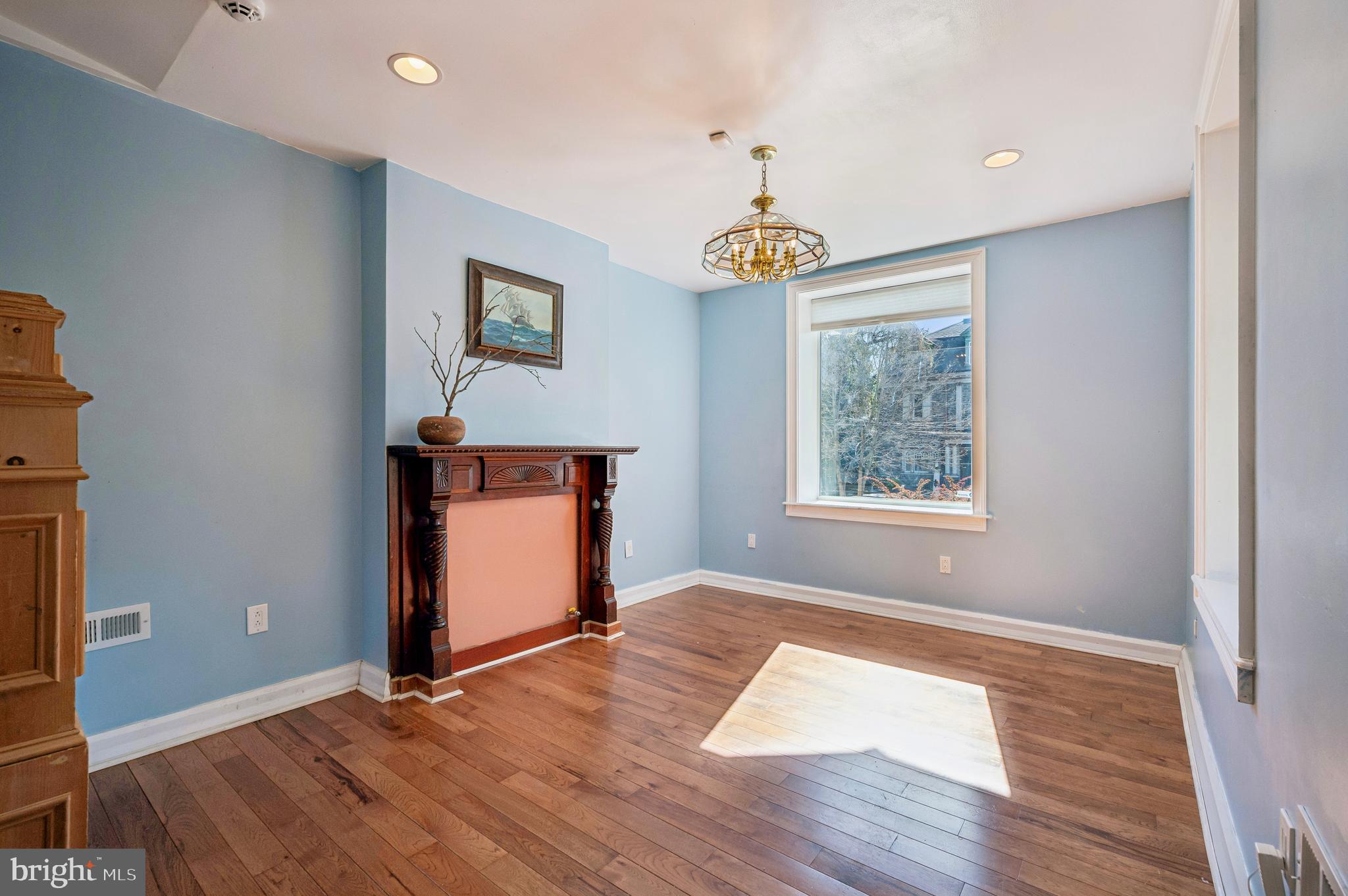 GERMANTOWN - Residential