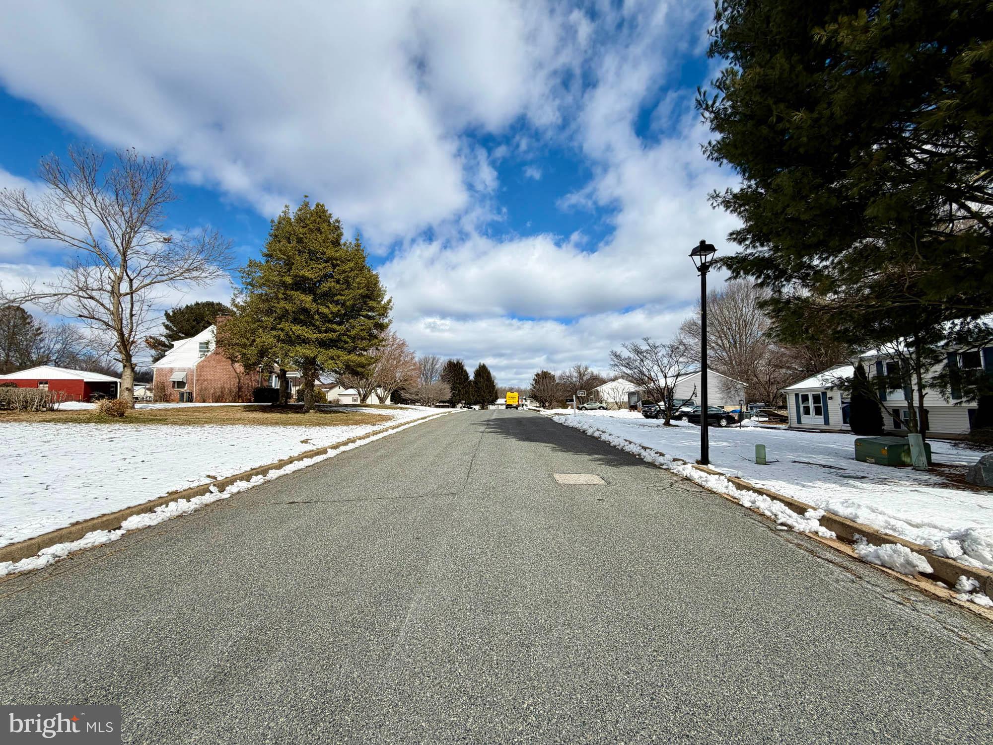 ROYAL EXCHANGE - Residential