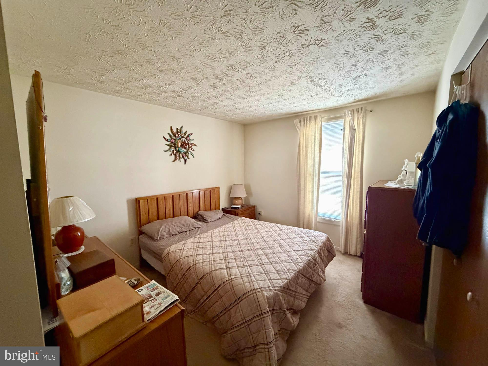 ROYAL EXCHANGE - Residential