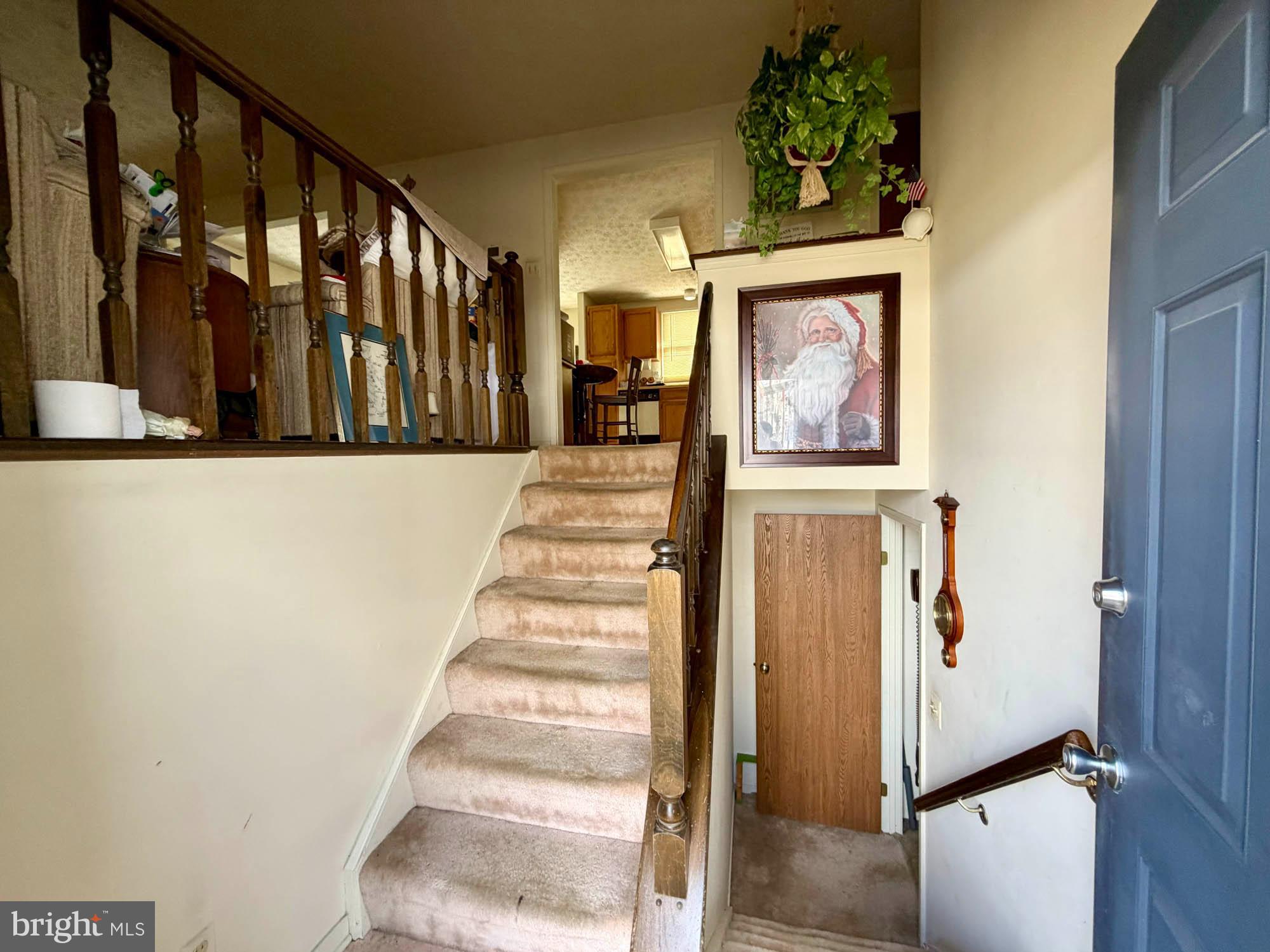 ROYAL EXCHANGE - Residential