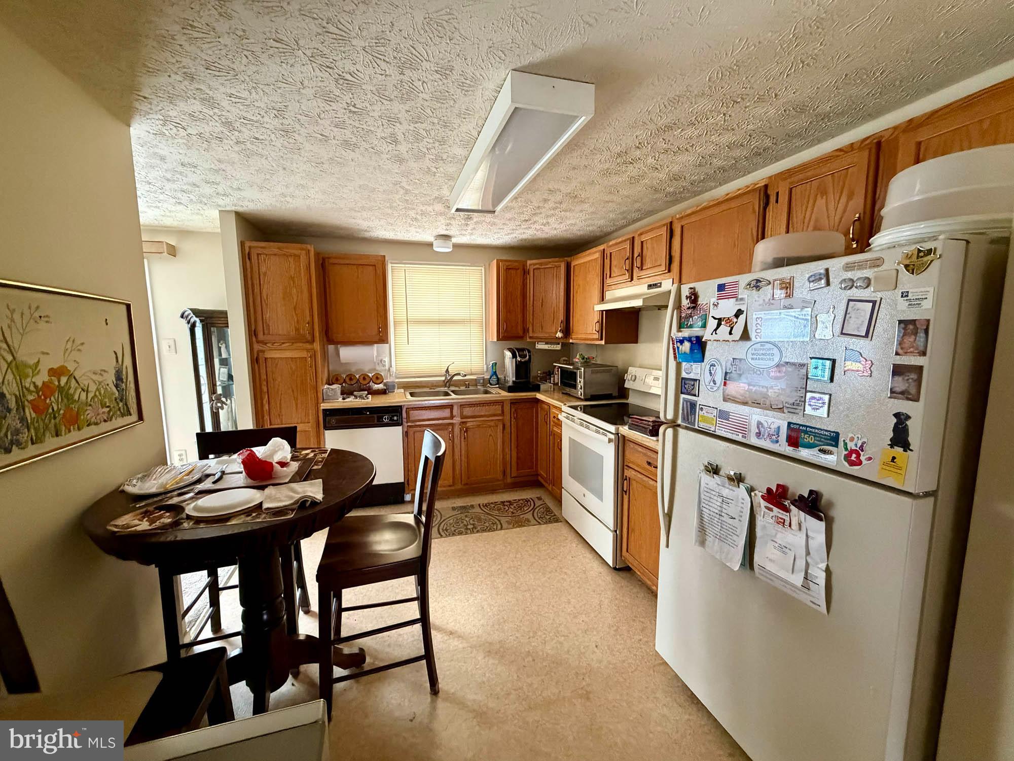 ROYAL EXCHANGE - Residential