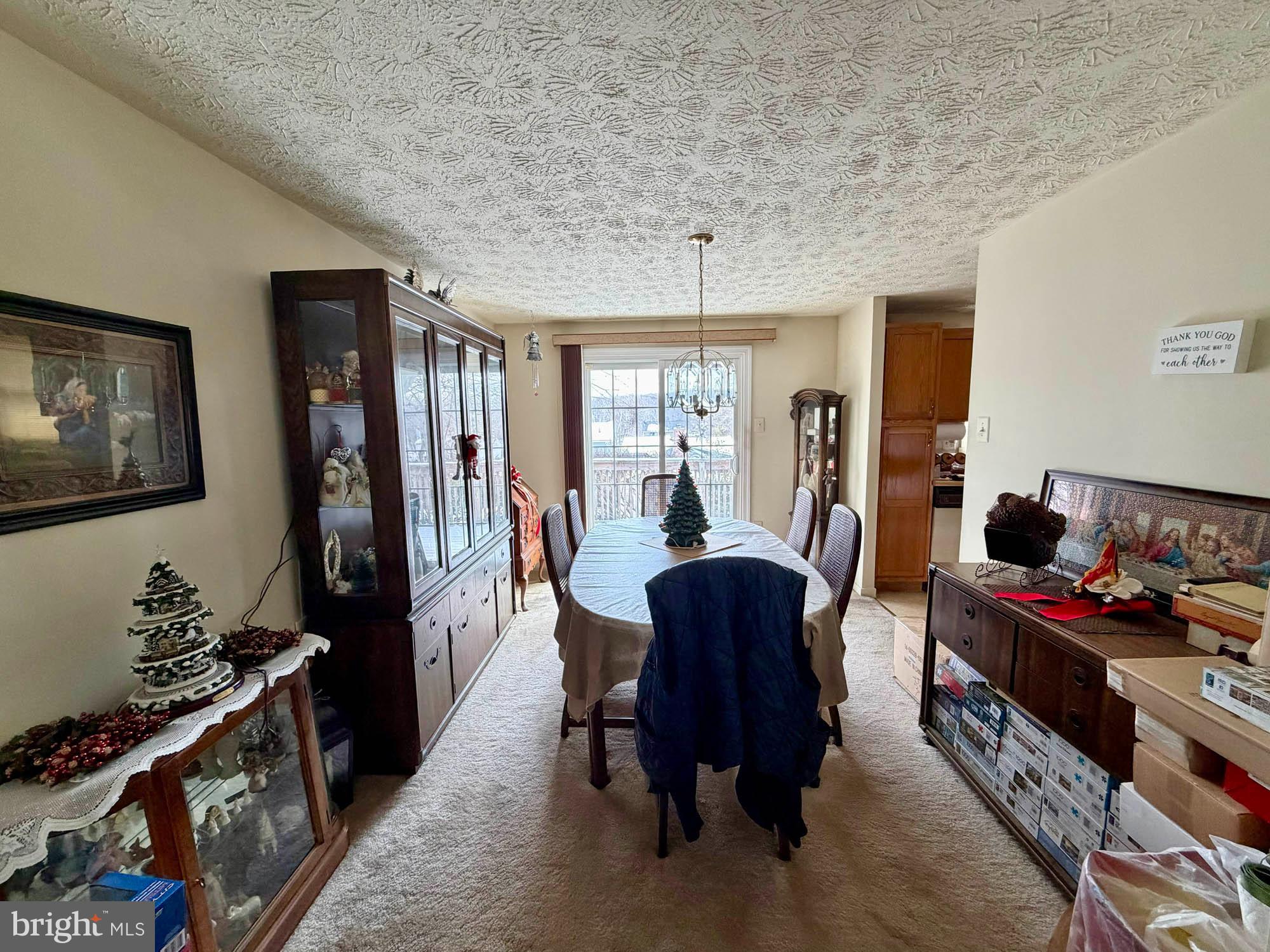 ROYAL EXCHANGE - Residential