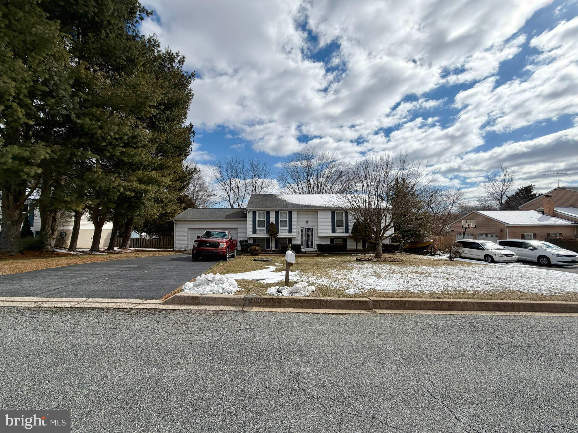 ROYAL EXCHANGE - Residential