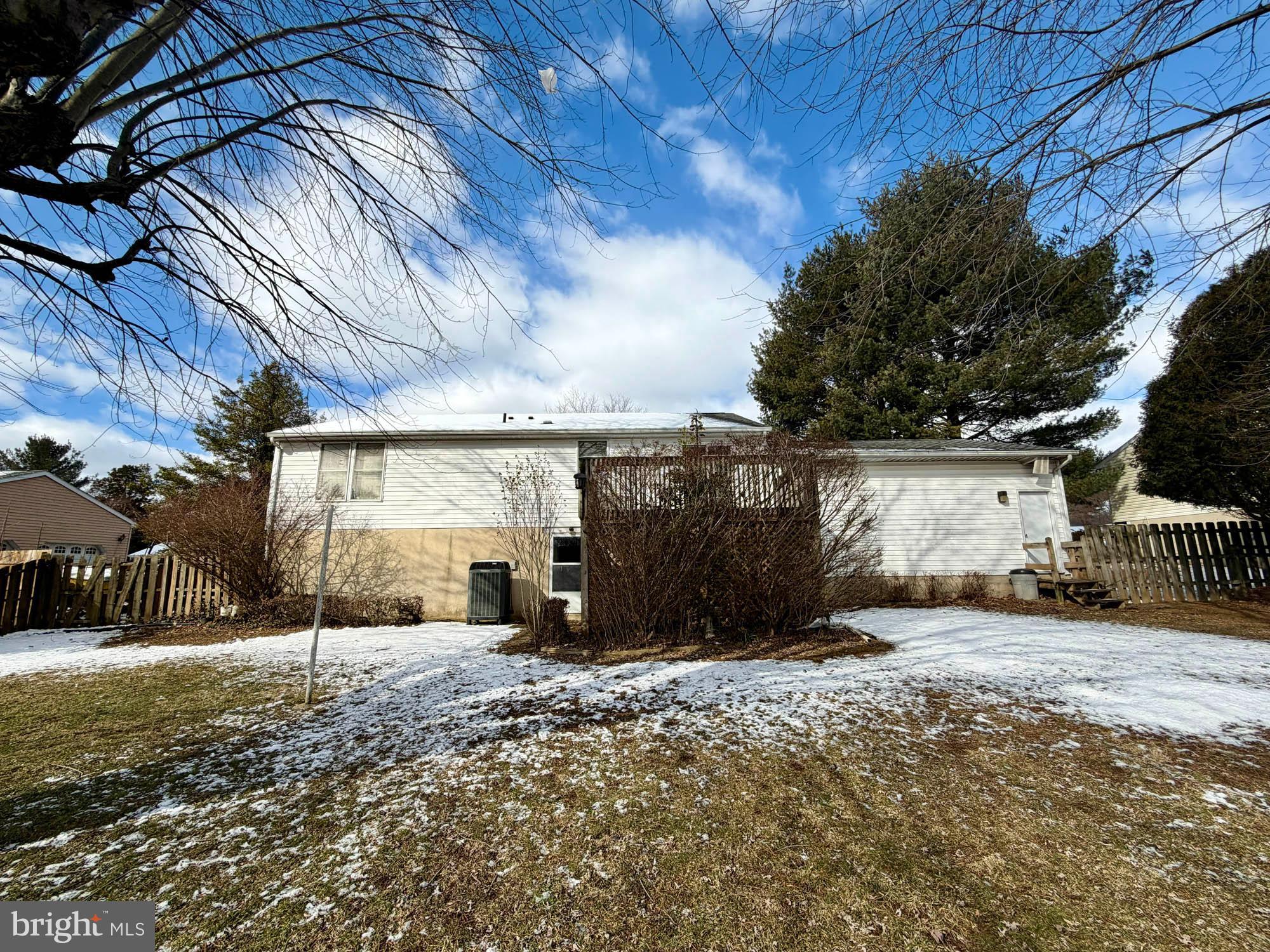 ROYAL EXCHANGE - Residential