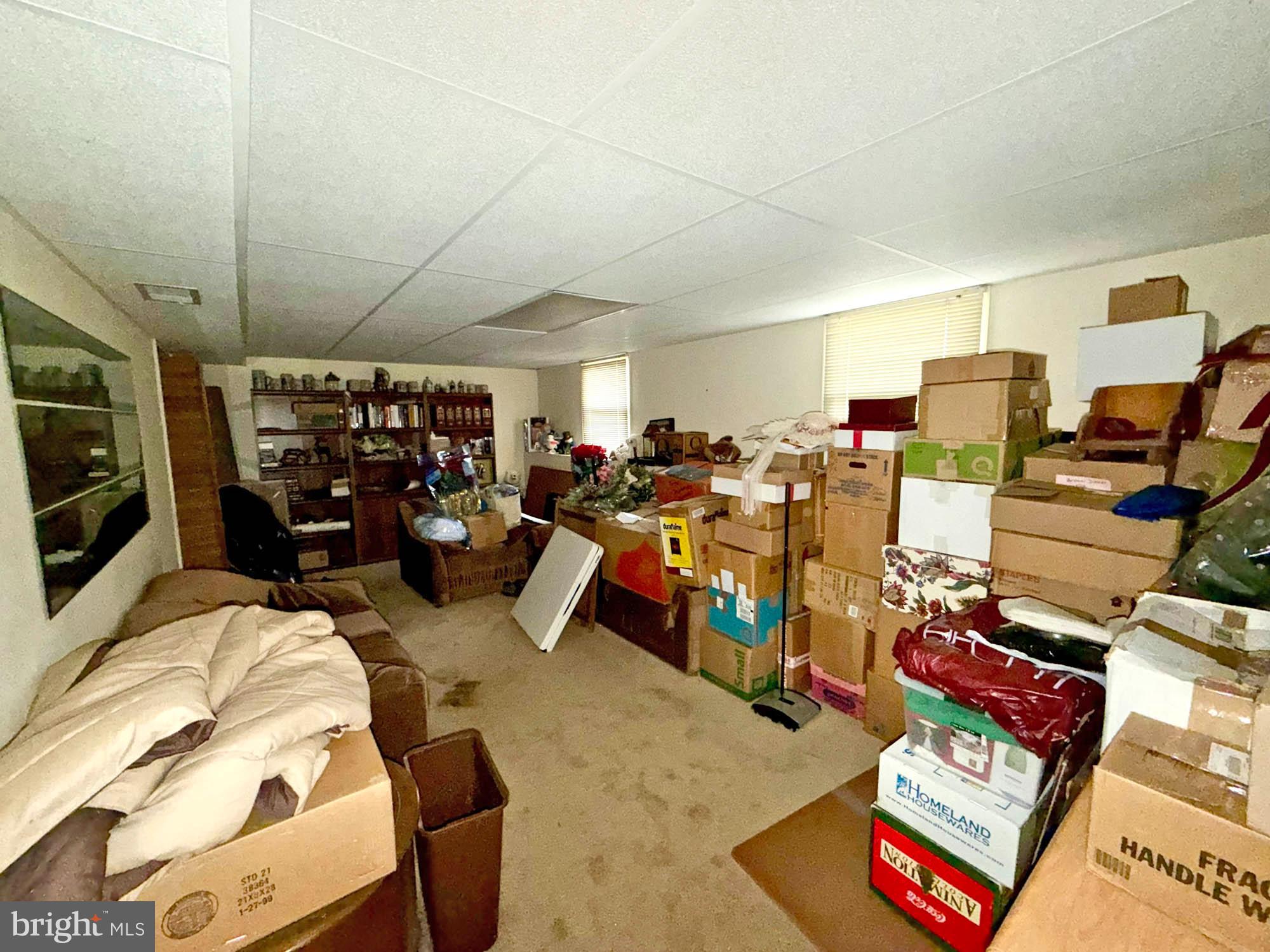 ROYAL EXCHANGE - Residential