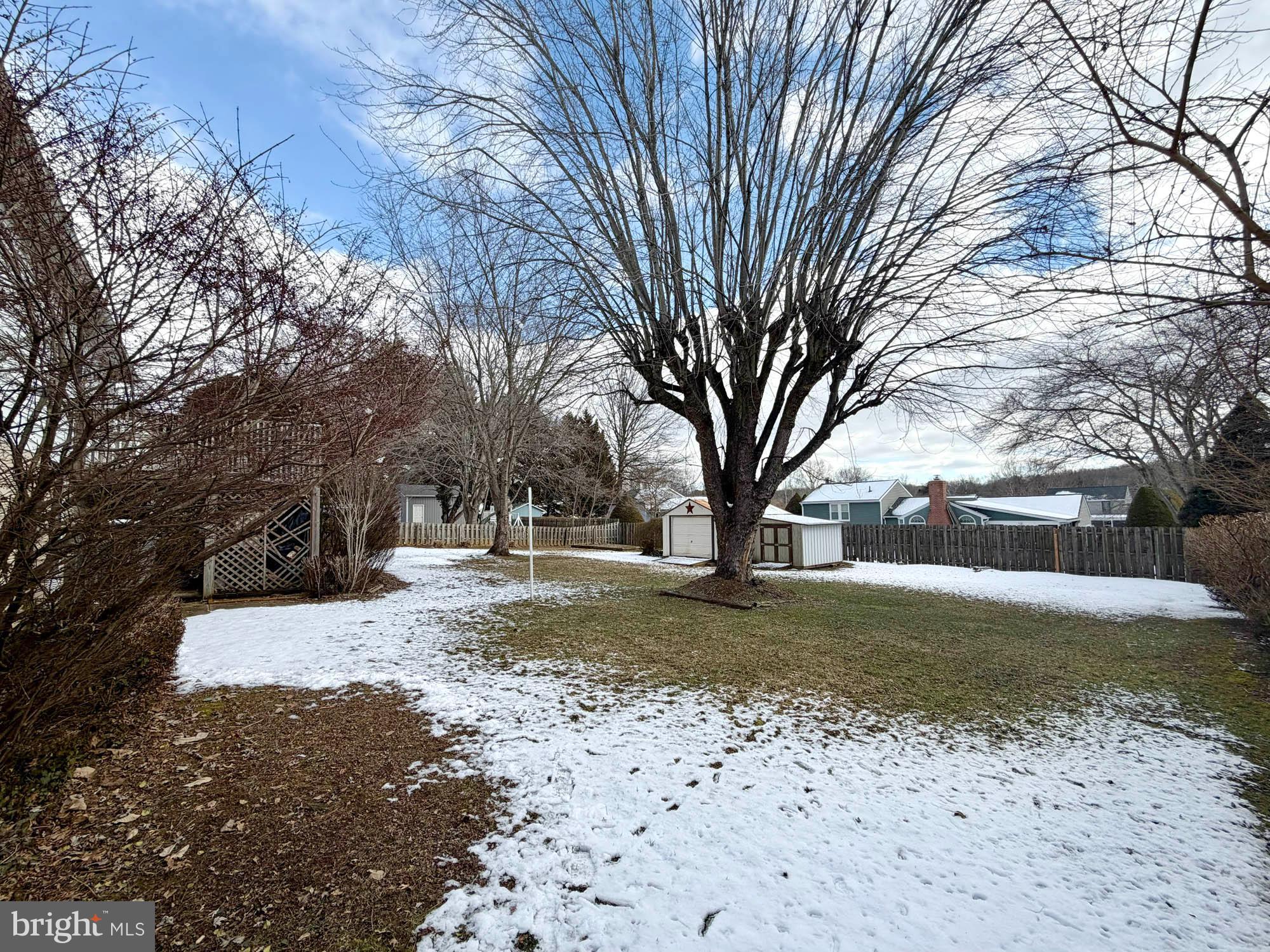 ROYAL EXCHANGE - Residential