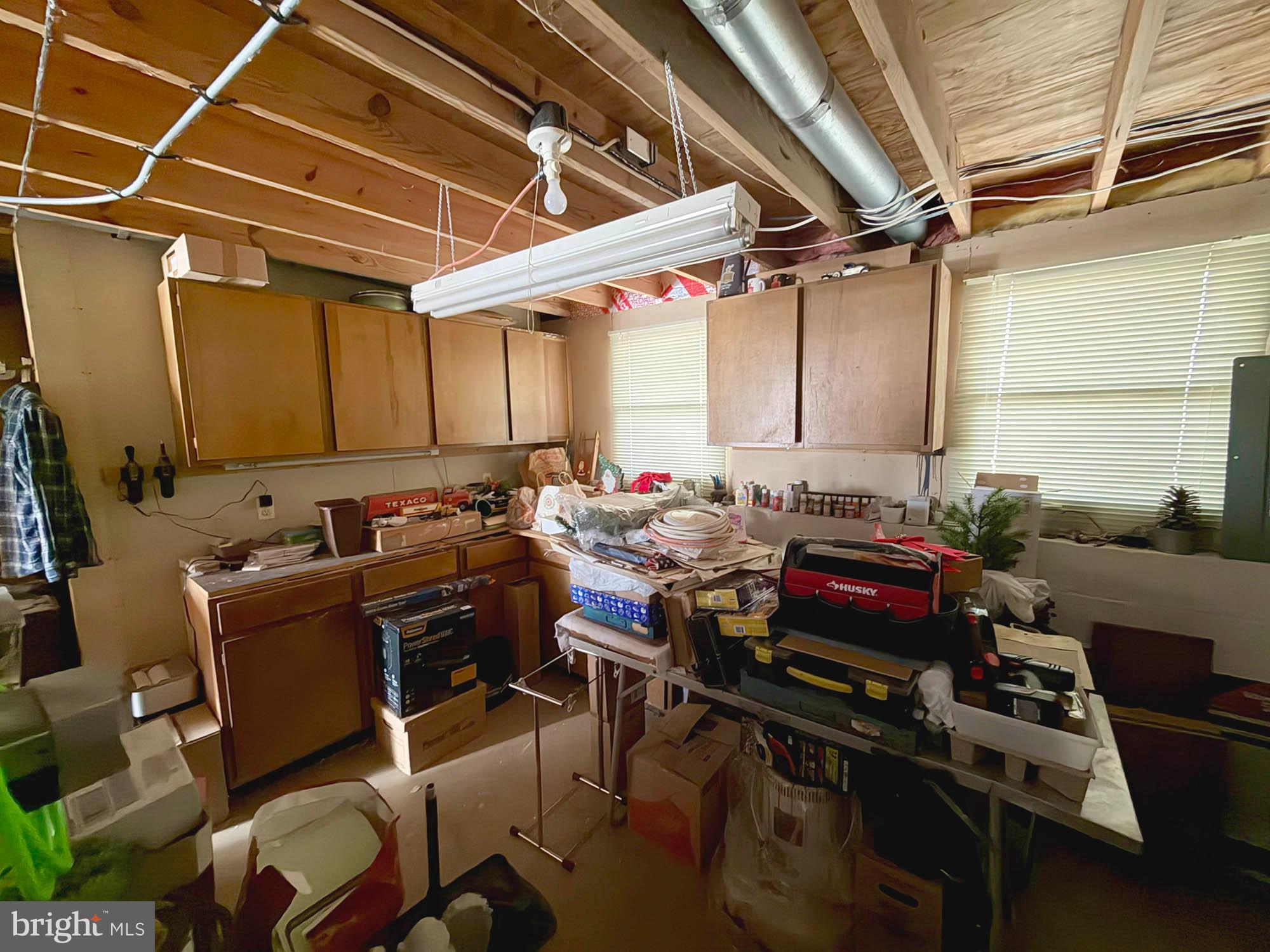 ROYAL EXCHANGE - Residential