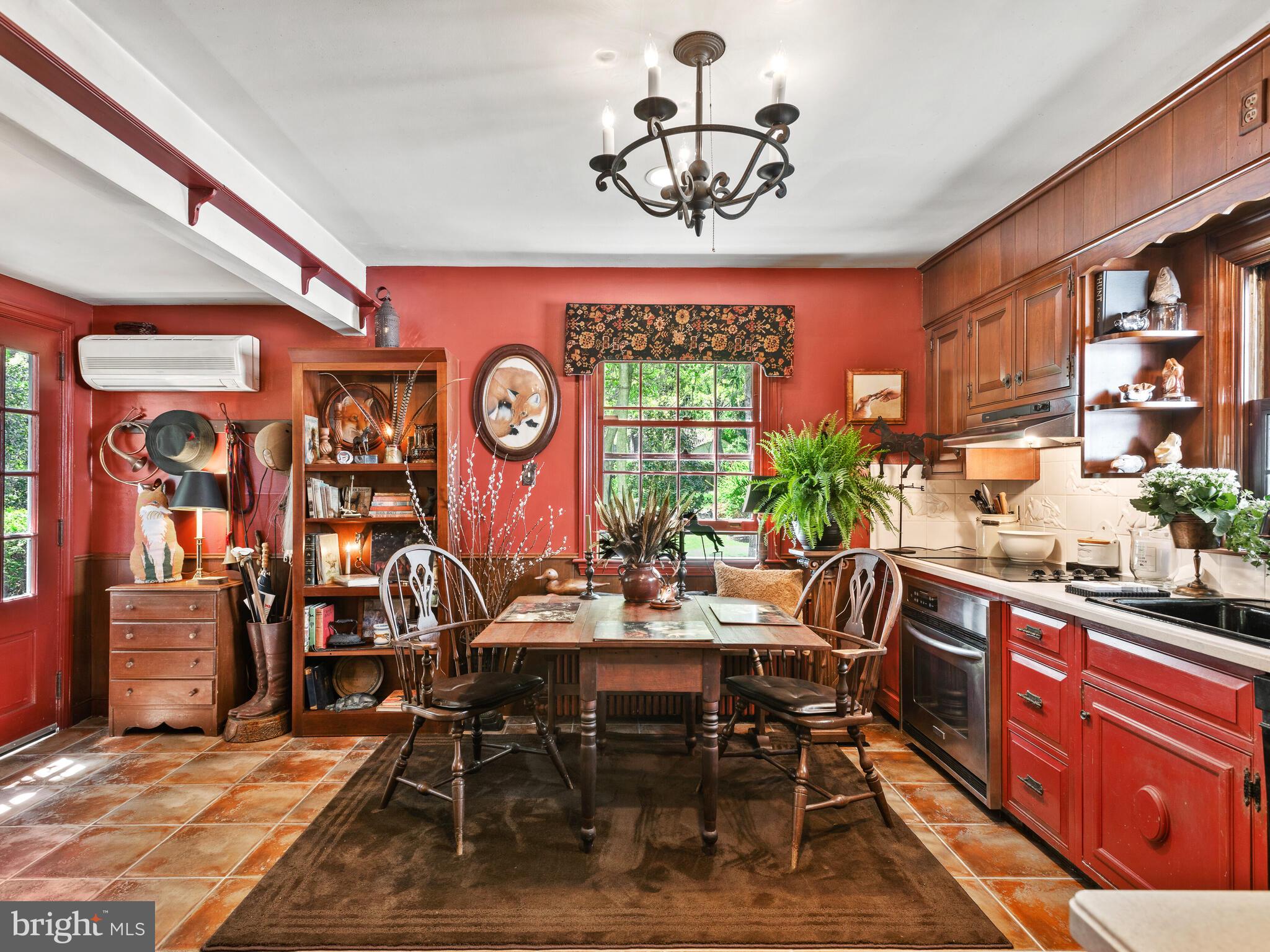 HAMORTON VILLAGE - Residential