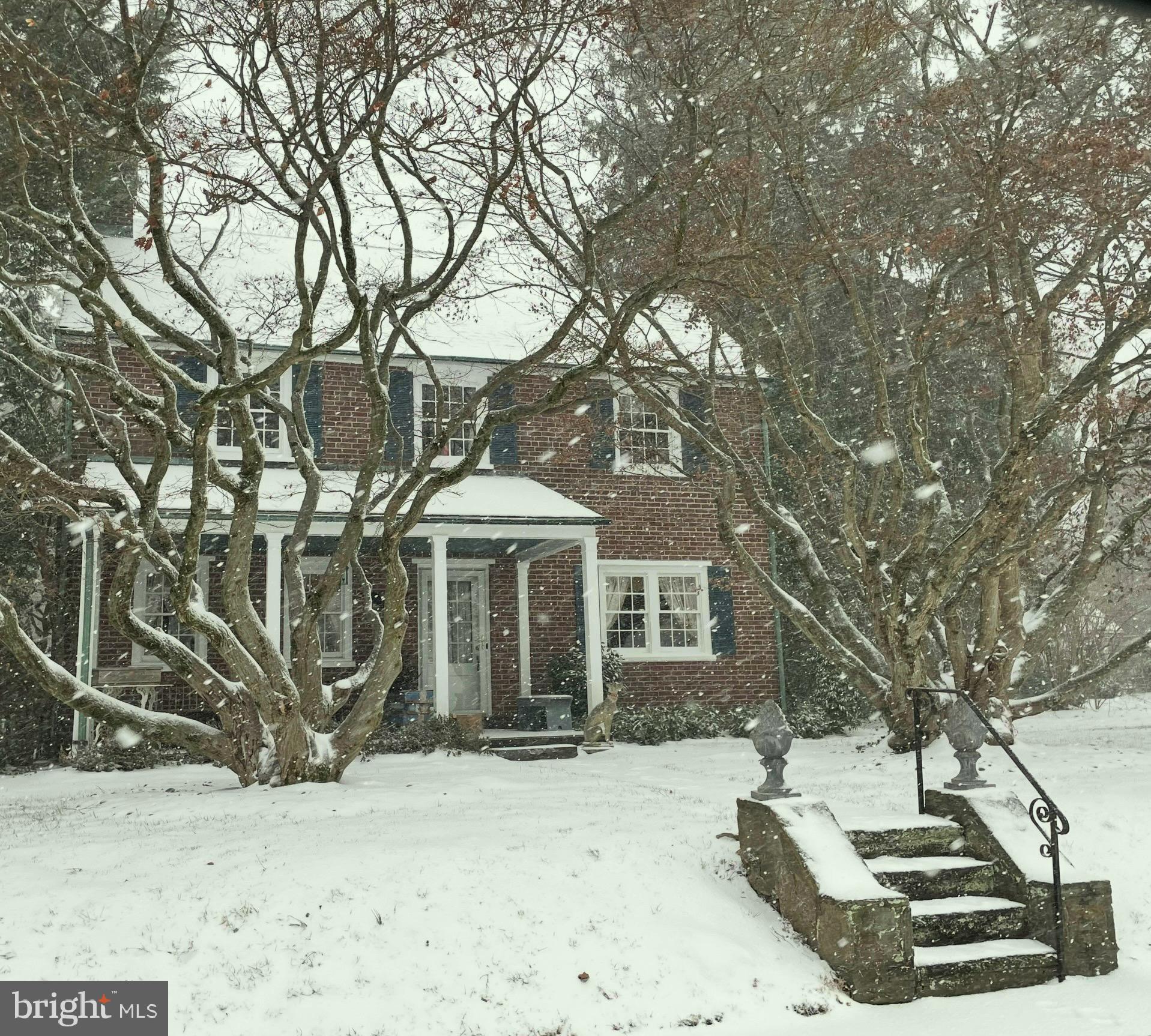 HAMORTON VILLAGE - Residential