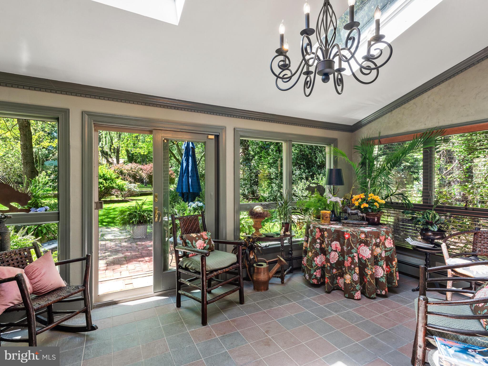 HAMORTON VILLAGE - Residential