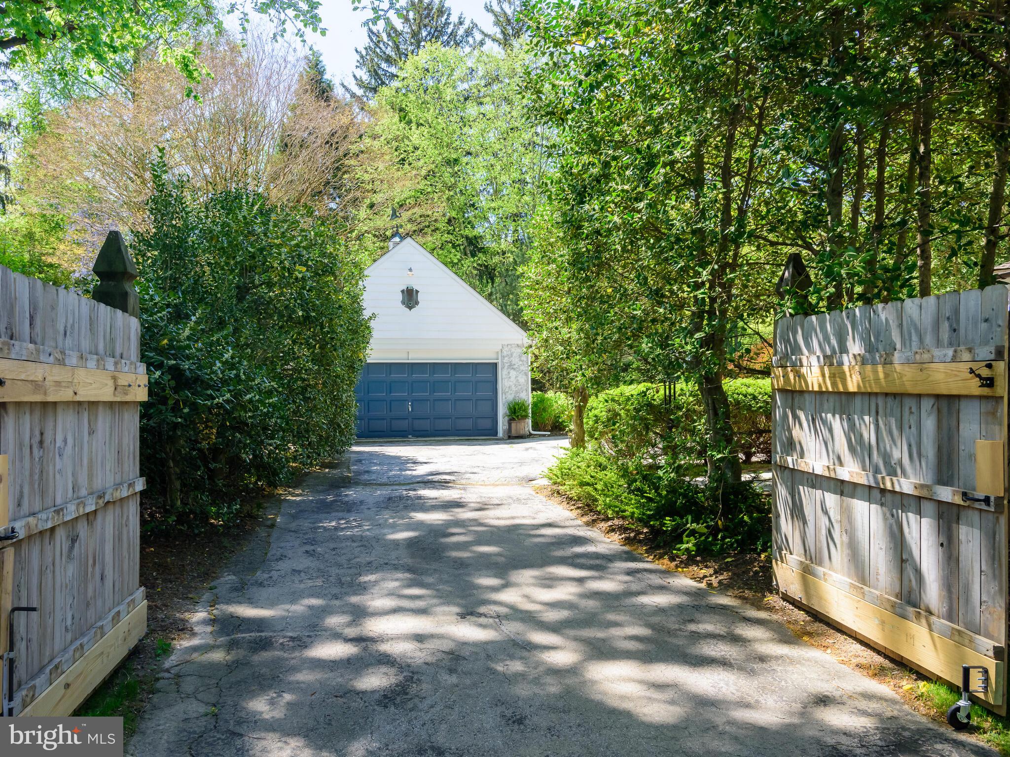 HAMORTON VILLAGE - Residential