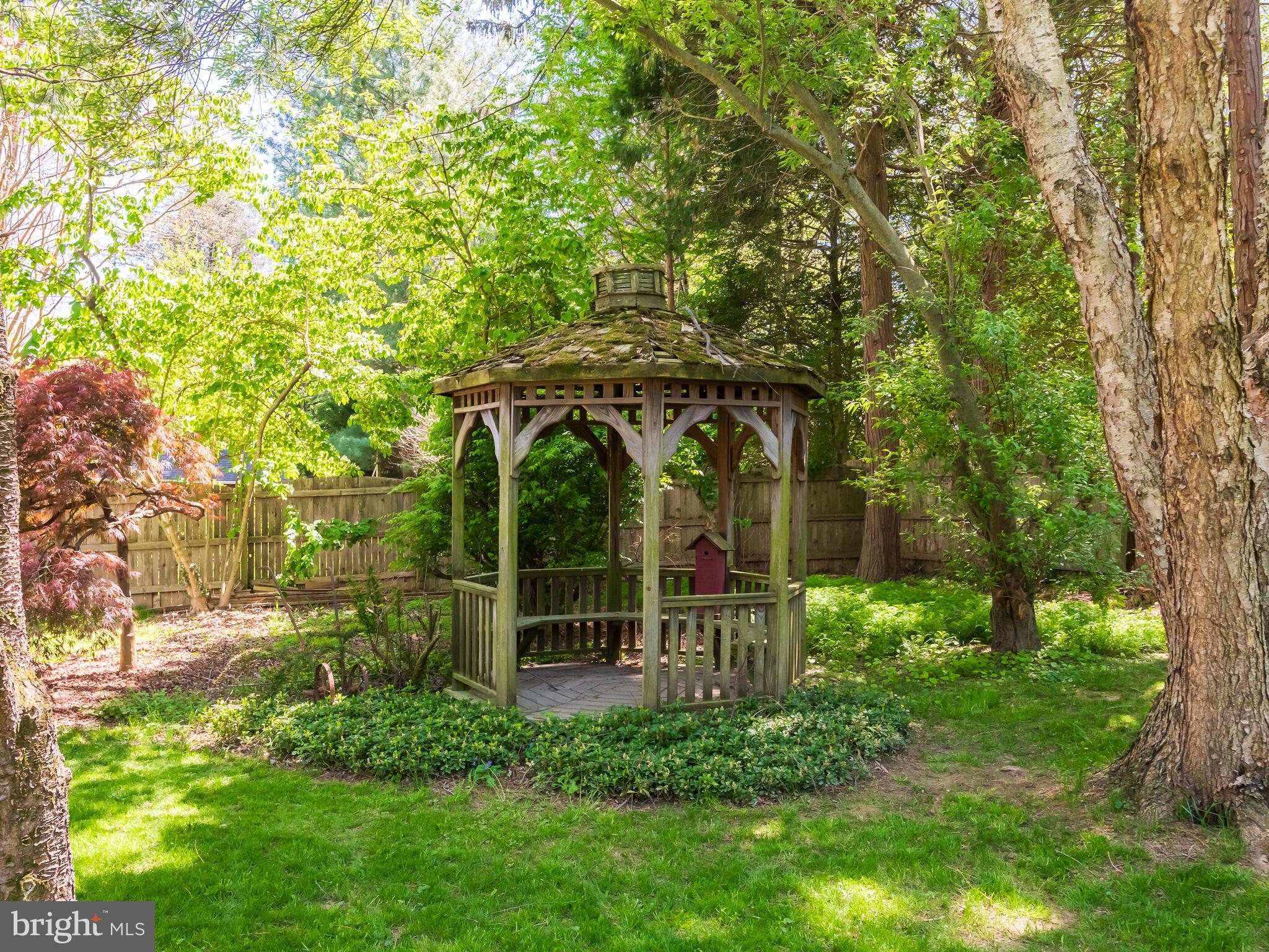 HAMORTON VILLAGE - Residential