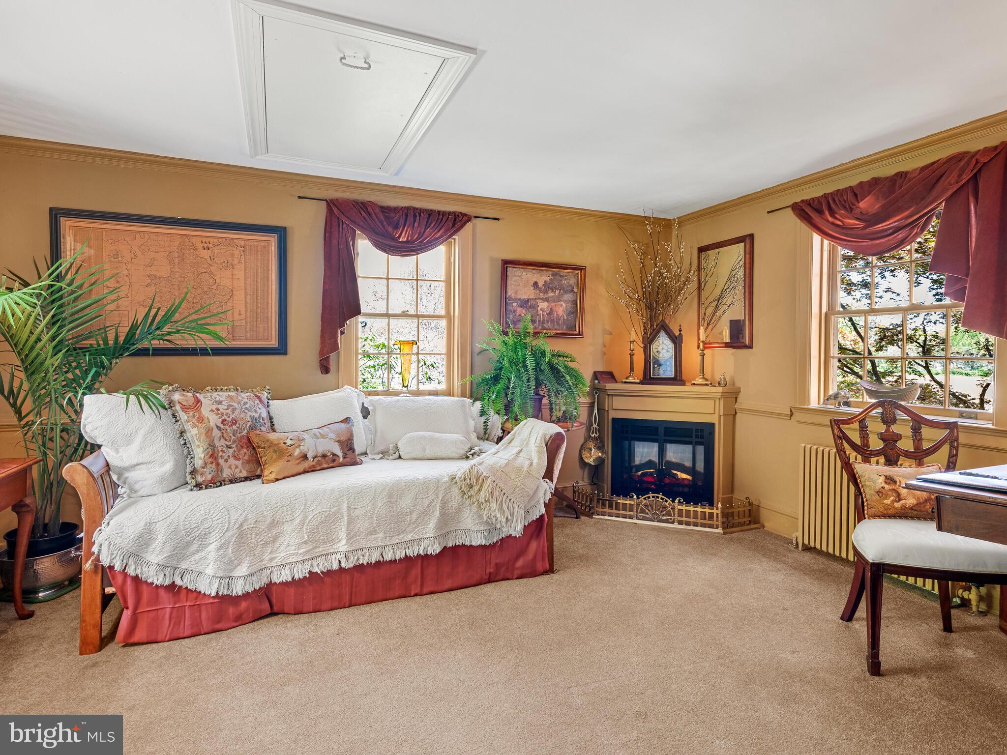 HAMORTON VILLAGE - Residential