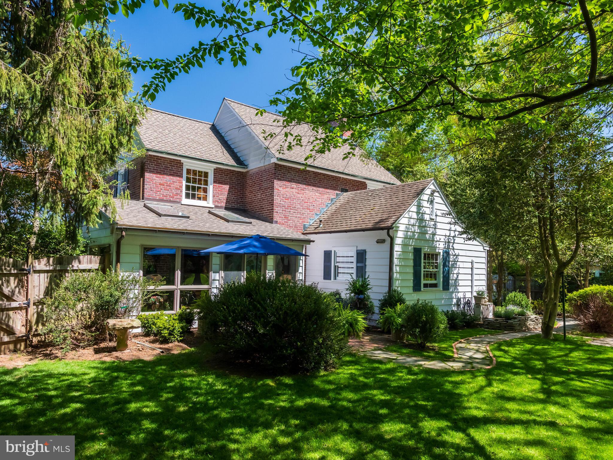 HAMORTON VILLAGE - Residential