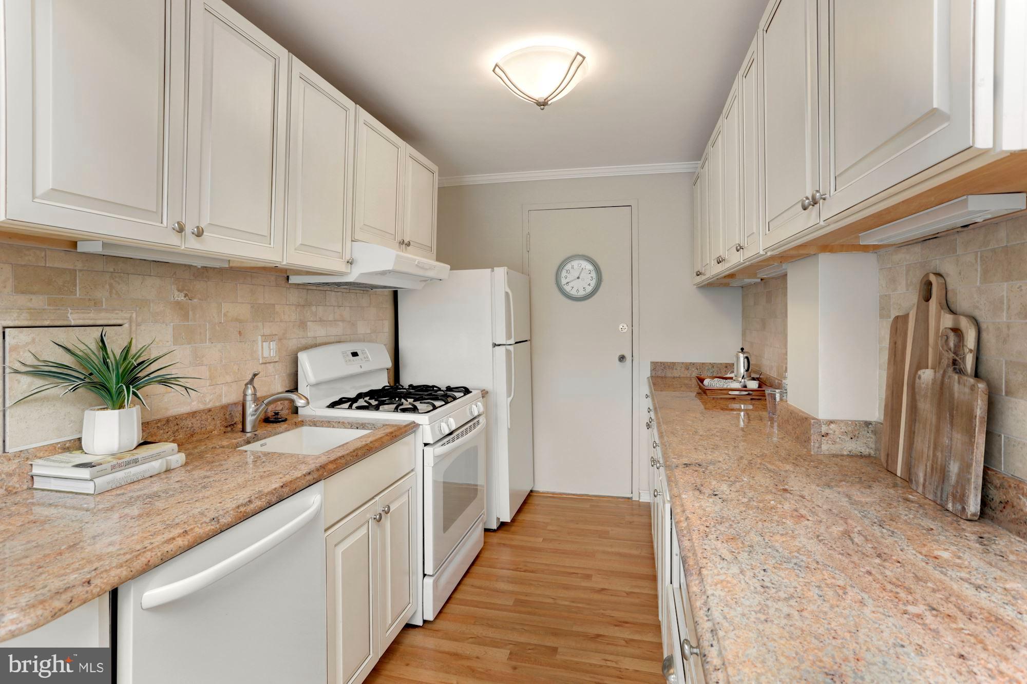 GROSVENOR PARK - Residential Lease