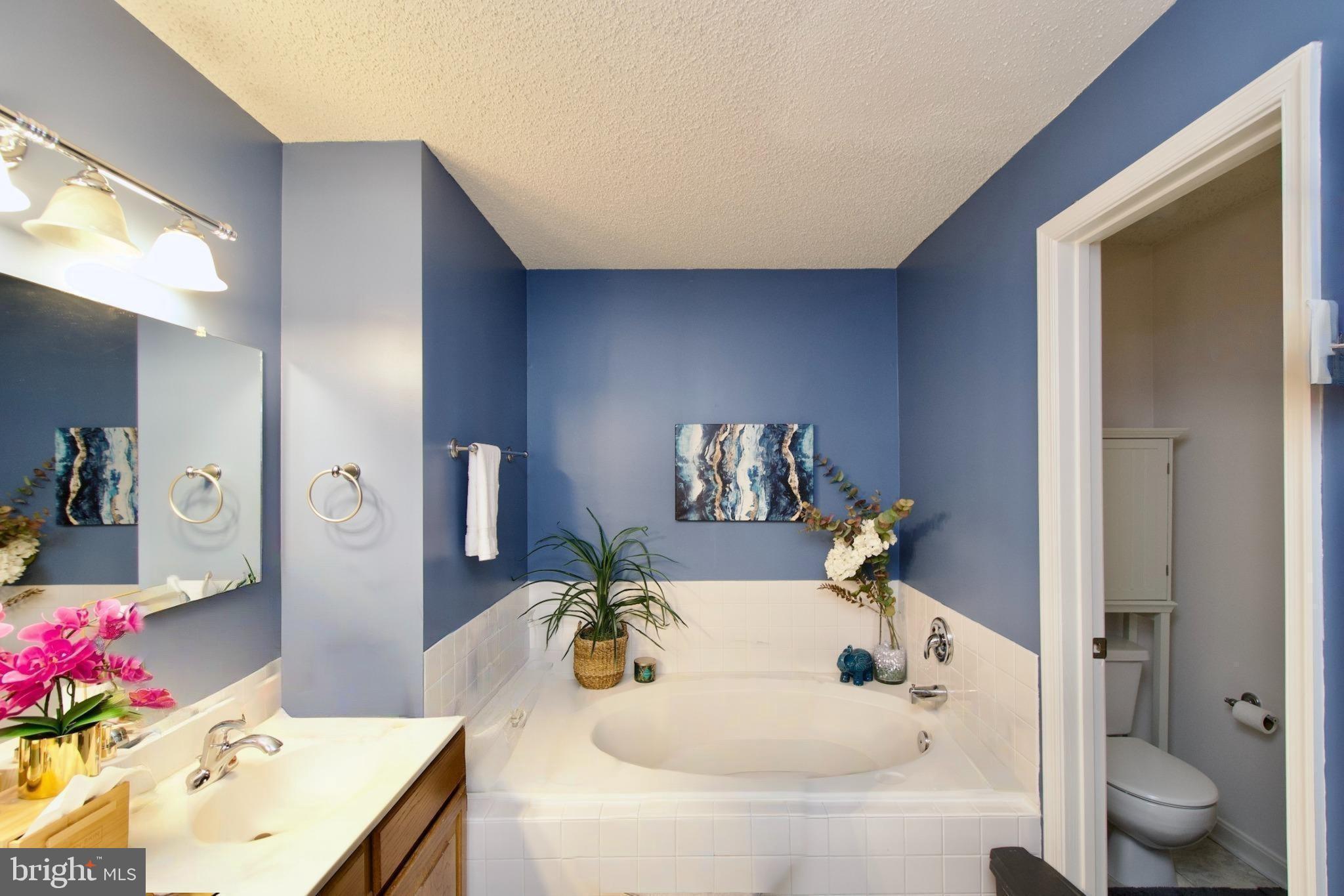 HILLWOOD - Residential Lease