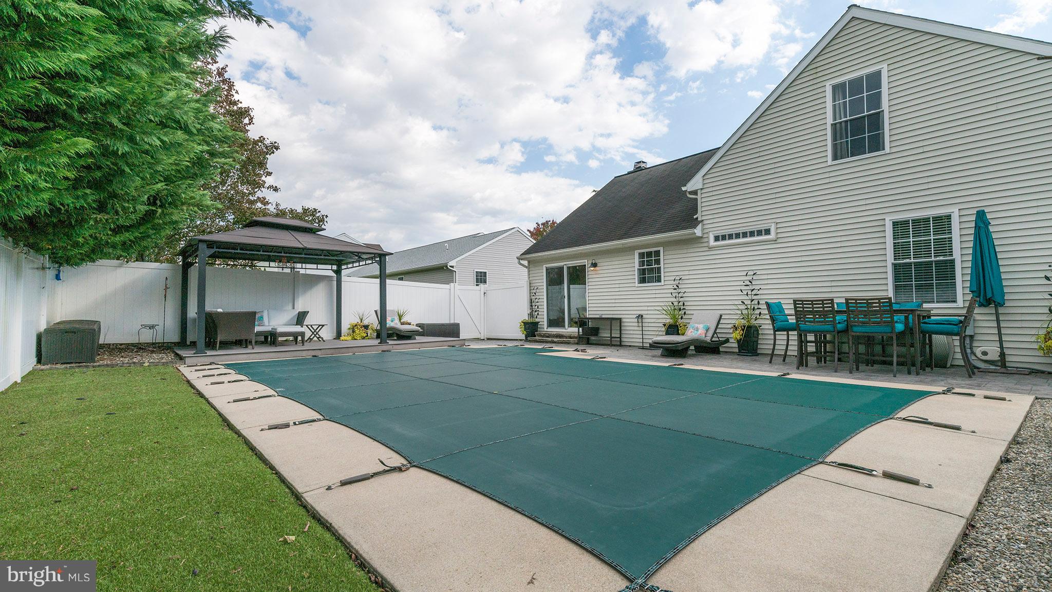 WILLOW CREEK - Residential