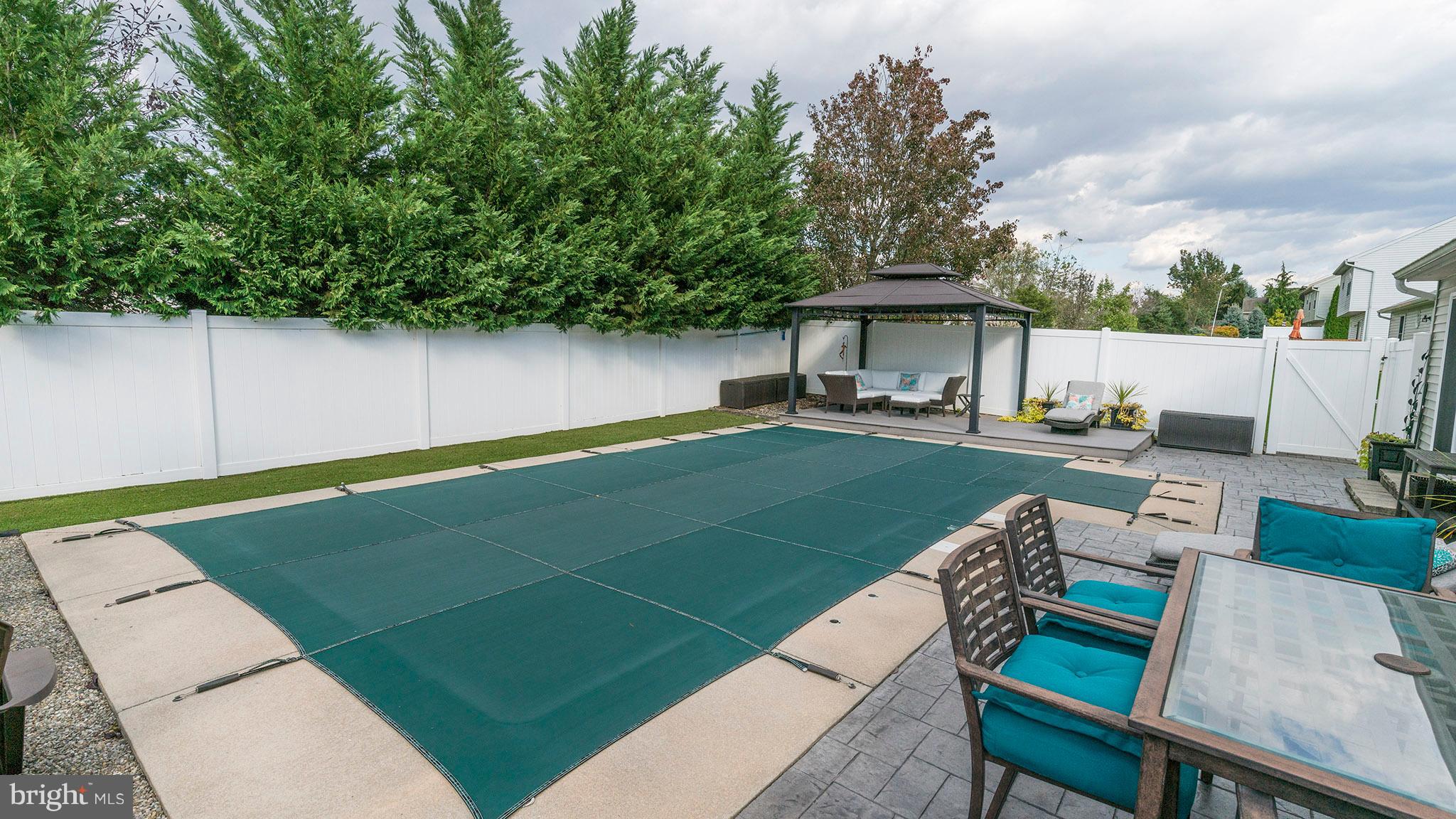 WILLOW CREEK - Residential