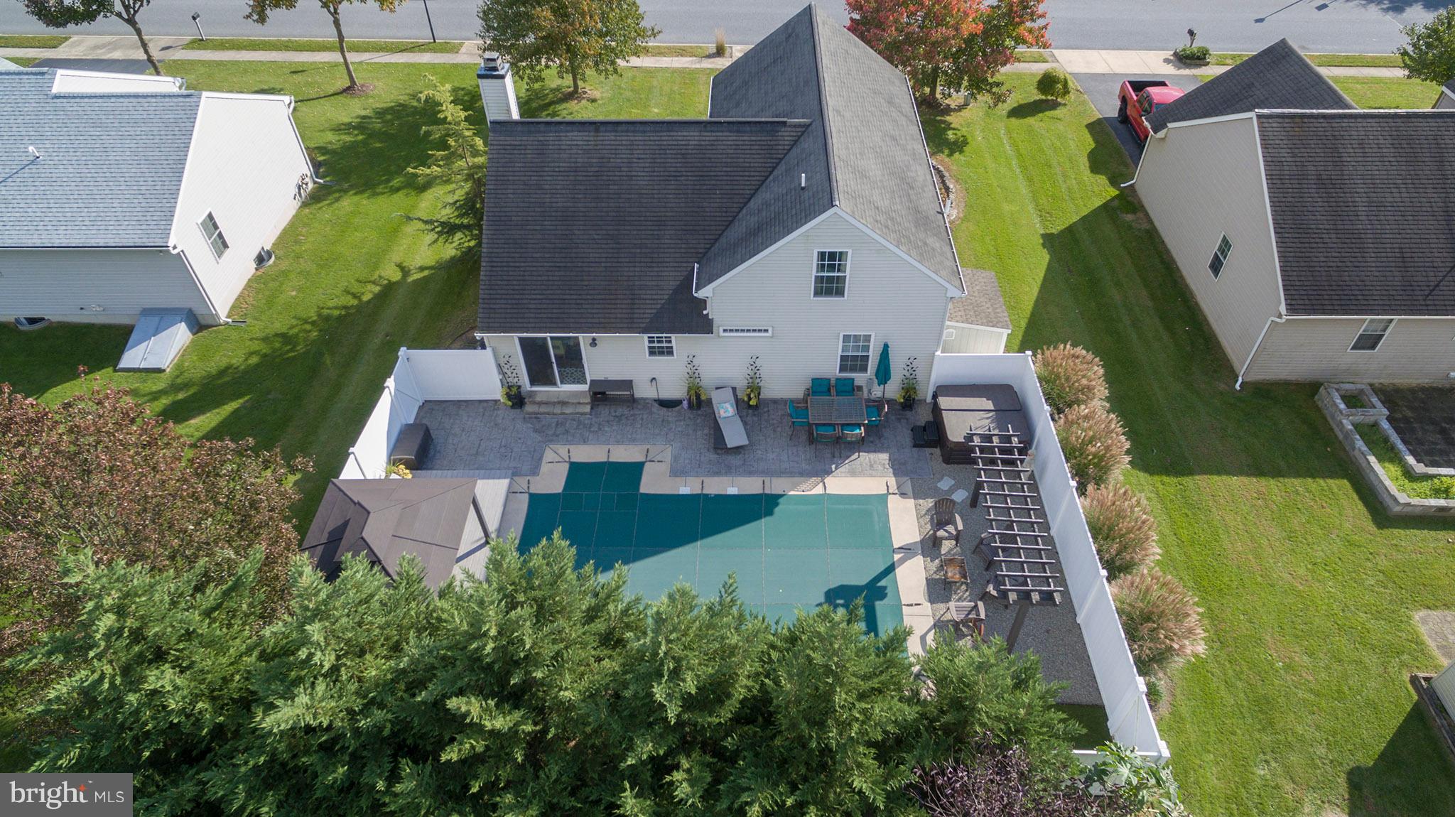 WILLOW CREEK - Residential