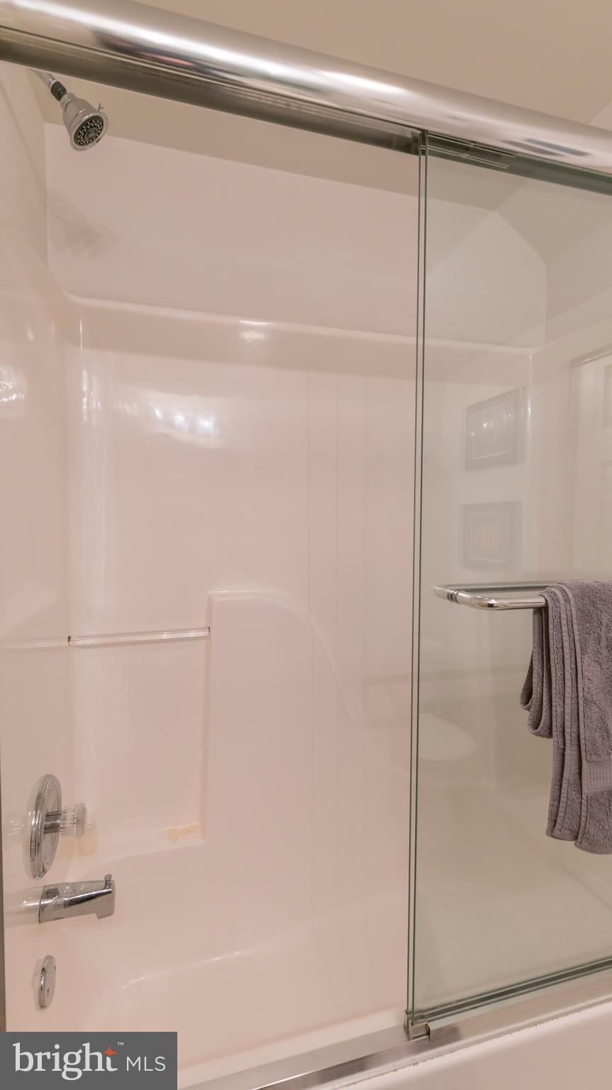 WILLOW CREEK - Residential