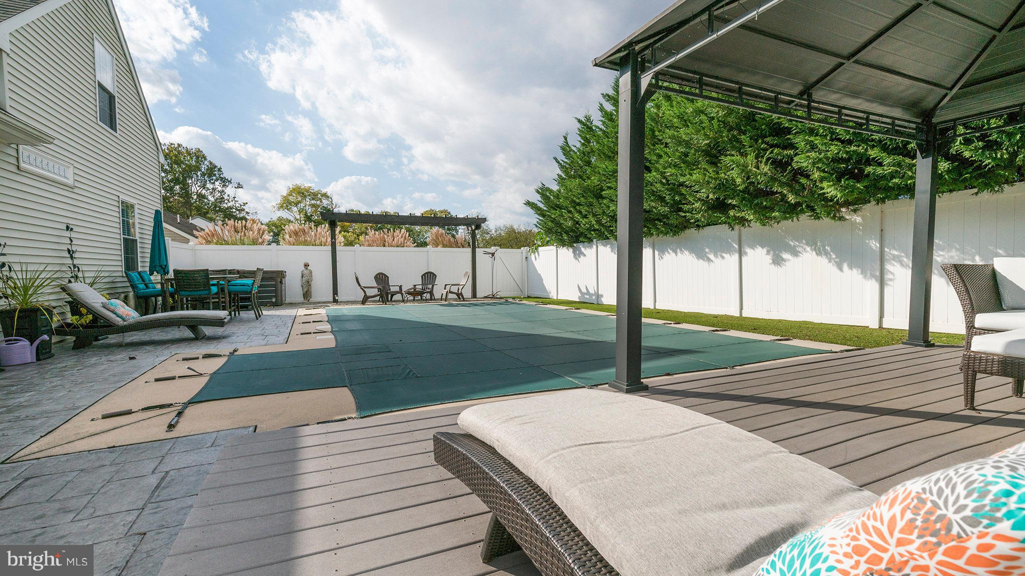 WILLOW CREEK - Residential